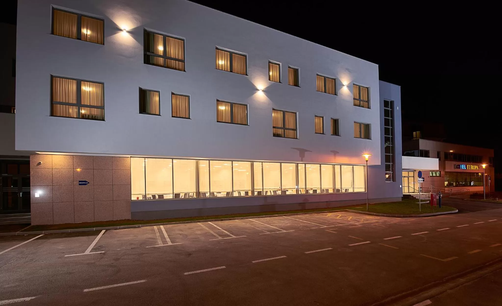 Property Building in Hotel Europa