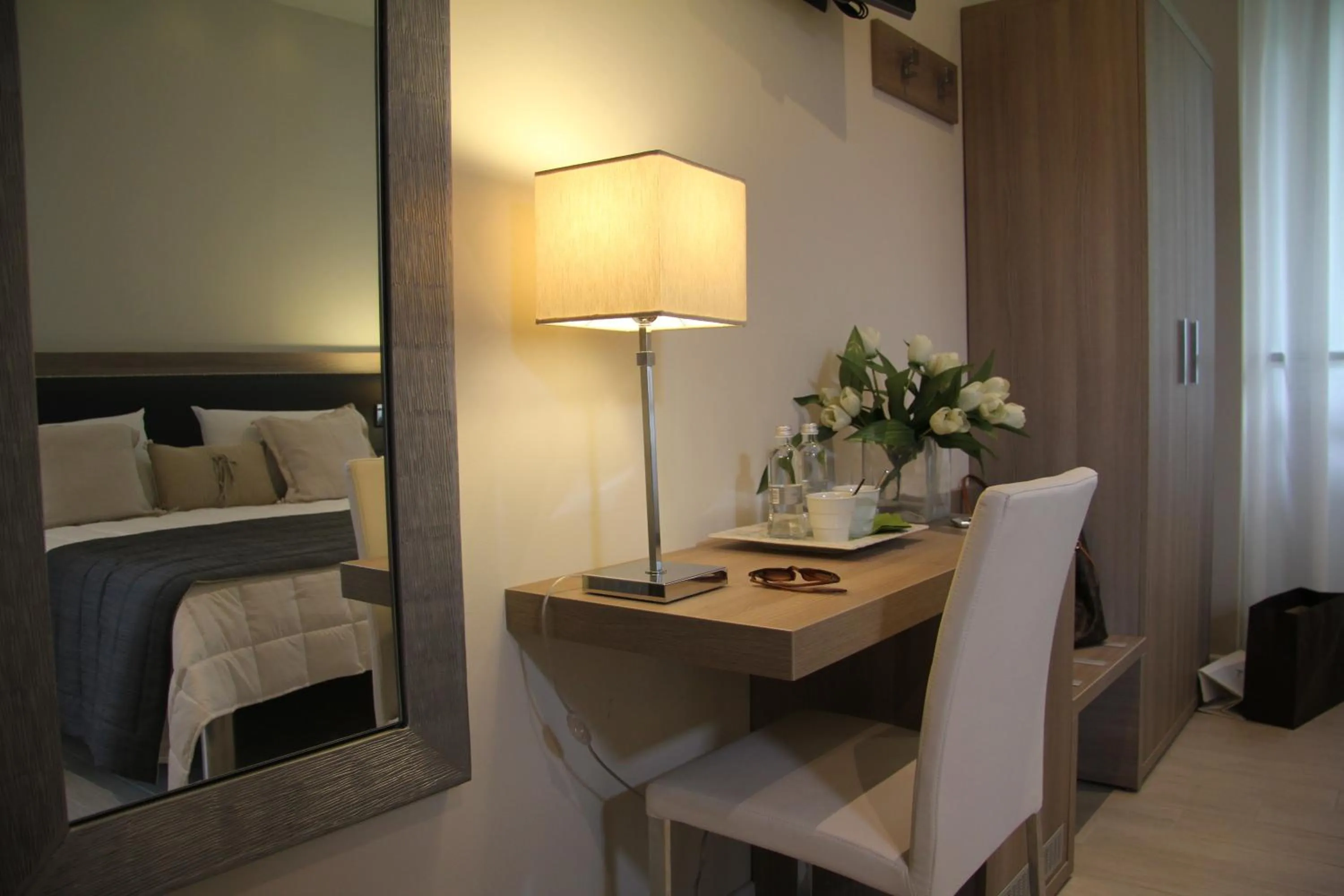 Photo of the whole room, Bed in Hotel Zara Milano