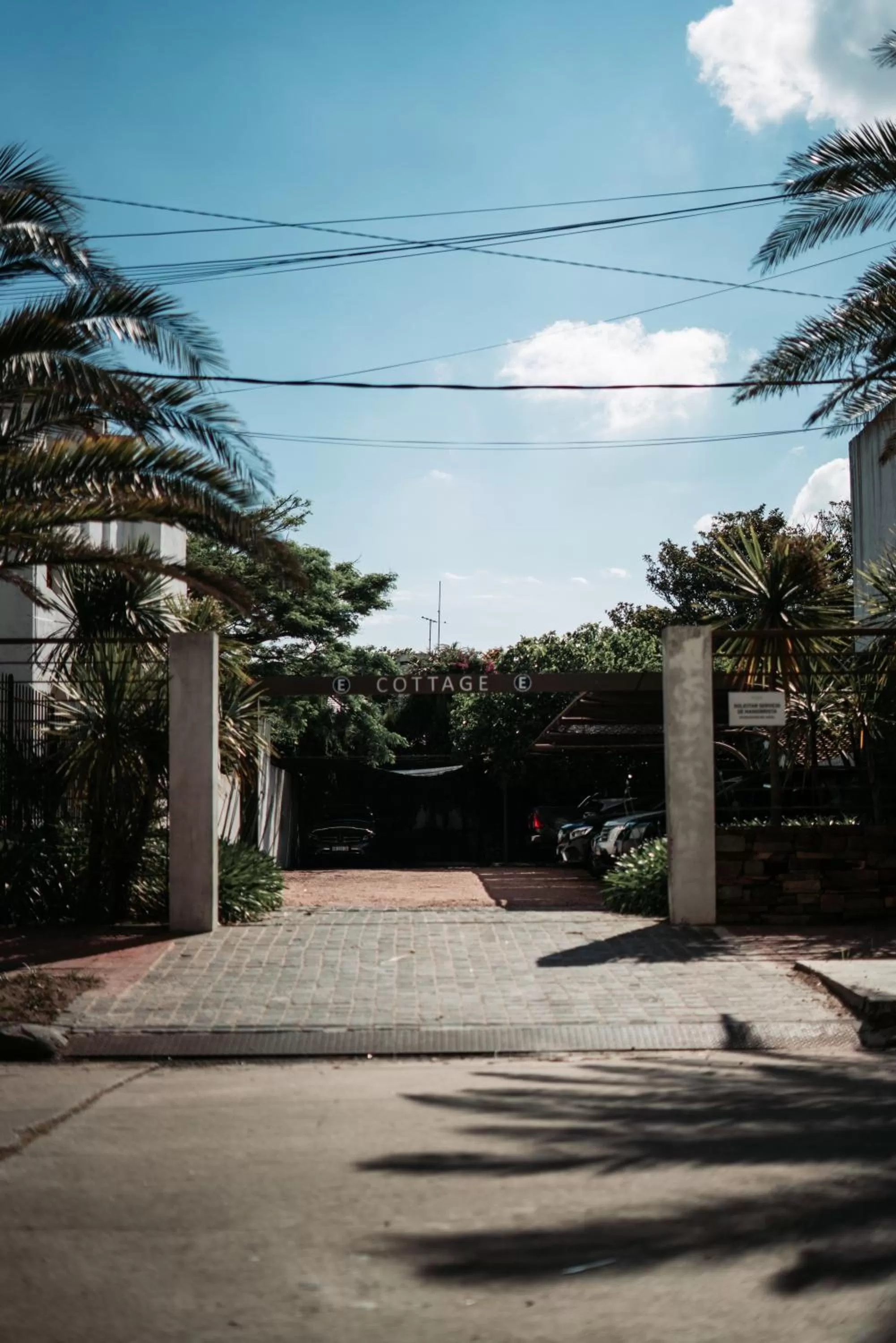 Property building in Cottage Carrasco