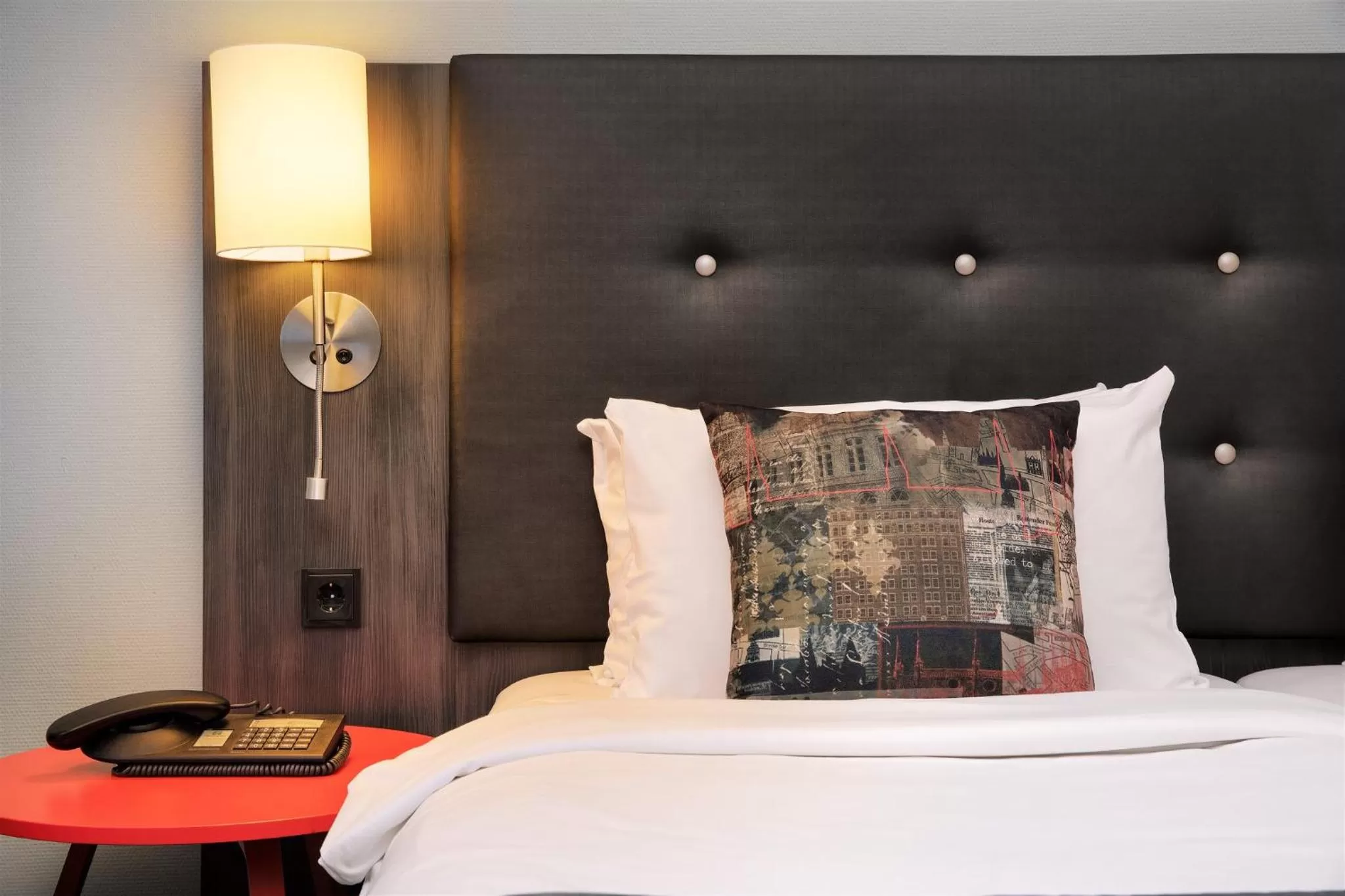 Photo of the whole room, Bed in Holiday Inn Lübeck by IHG