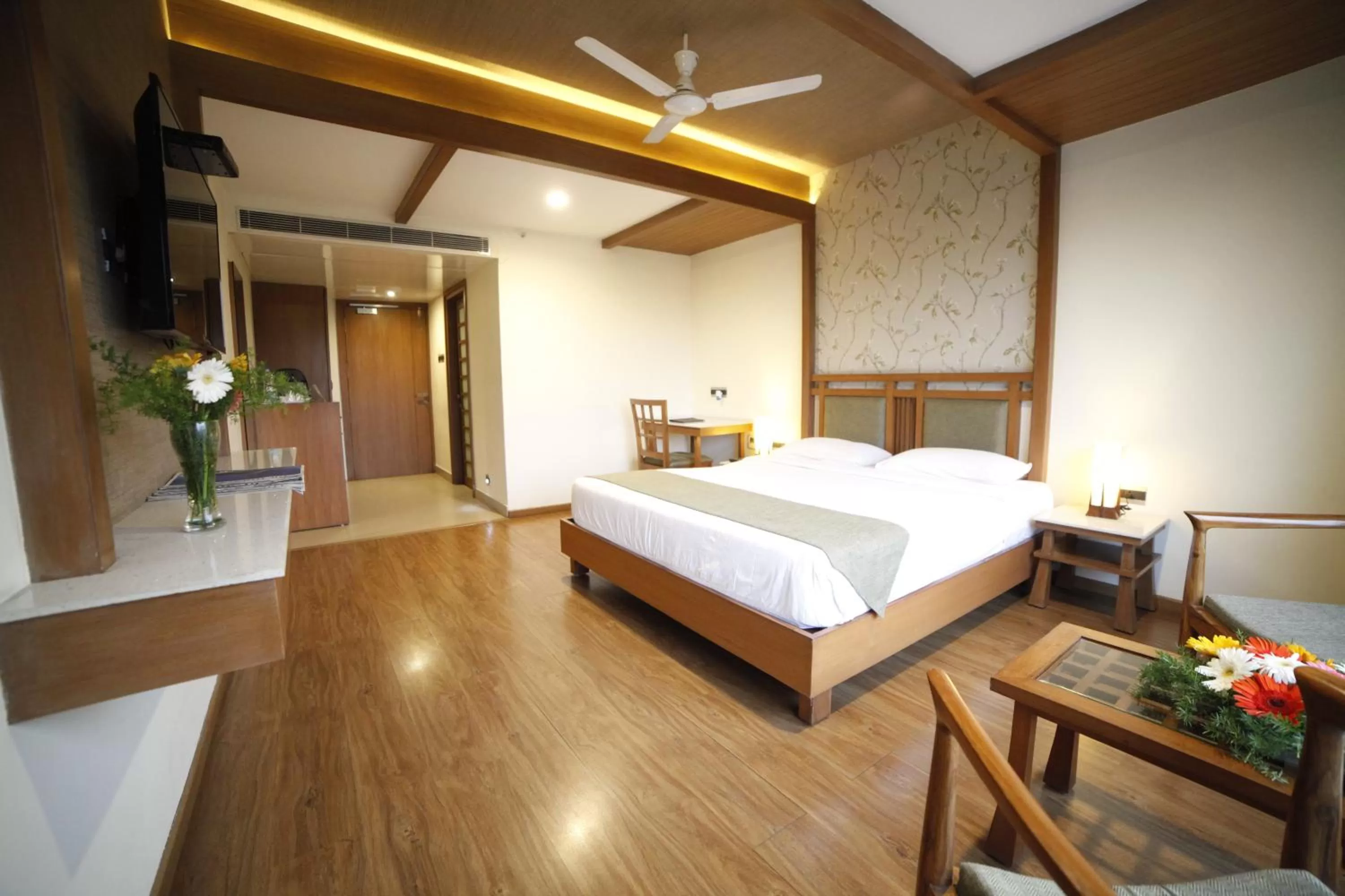 Bed in Taj Mahal Hotel