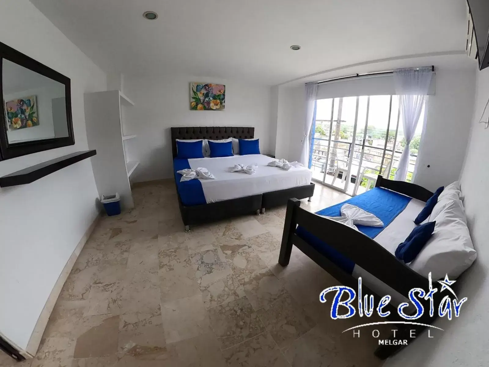 Deluxe Double Room with Balcony in Blue Star Hotel Deluxe Double Room with Balcony in Blue Star Hotel