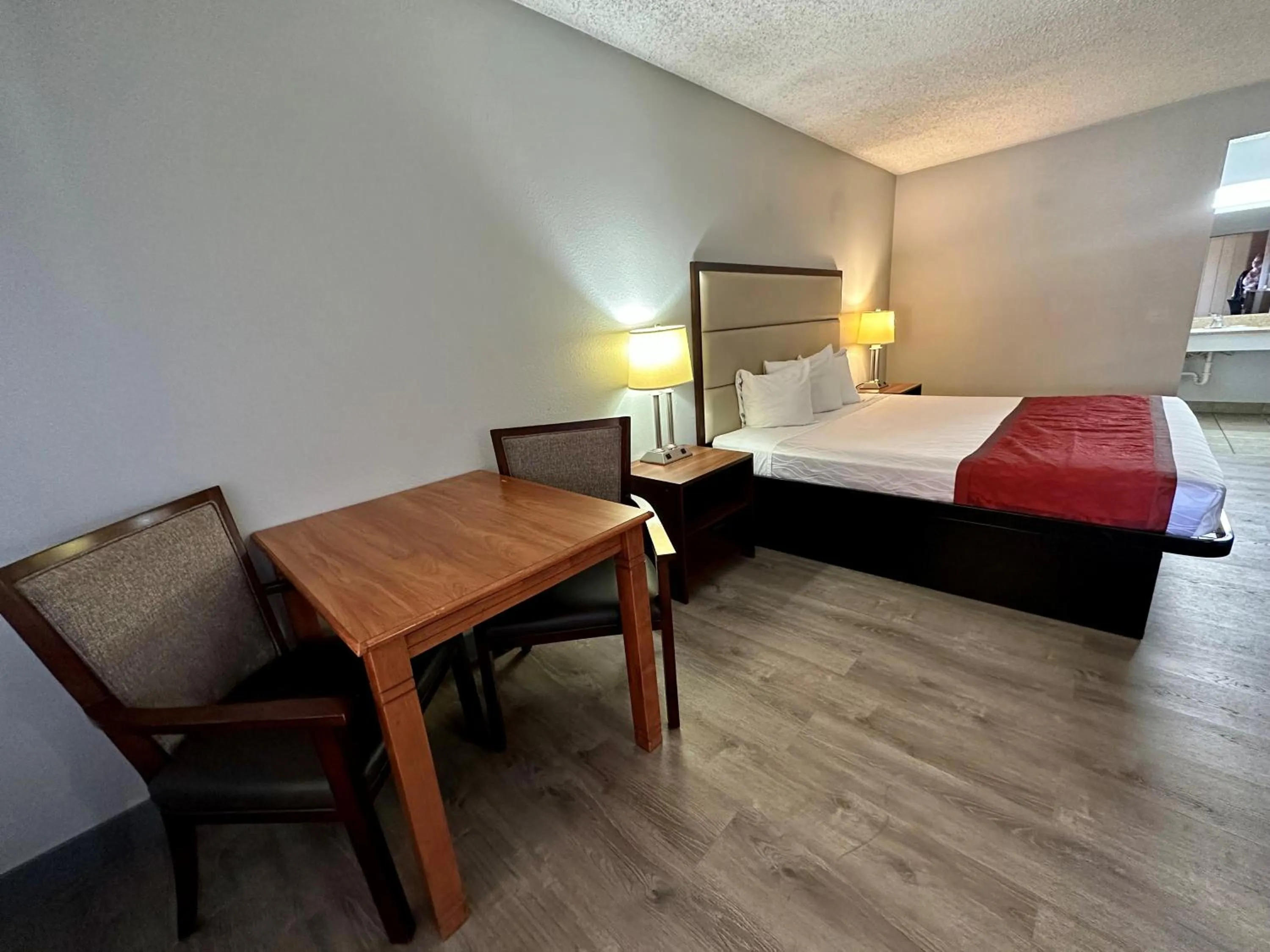 Bed in Silver Queen Inn