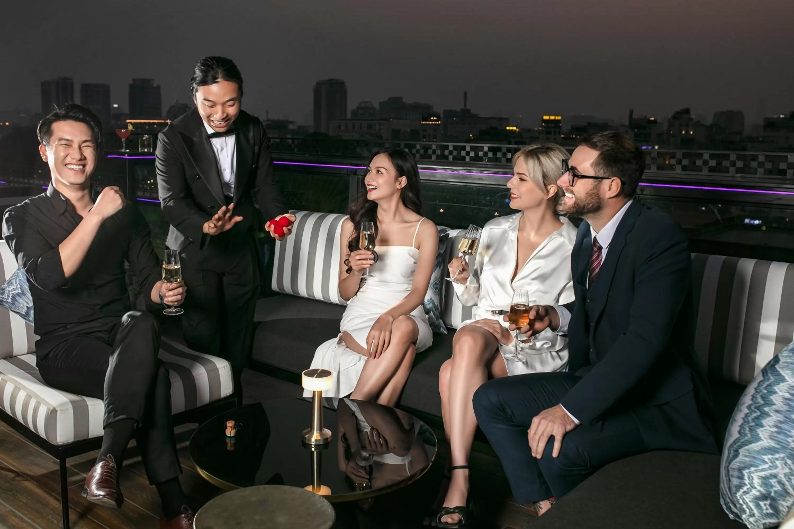 Night in La Sinfonía Majesty Hotel and Spa