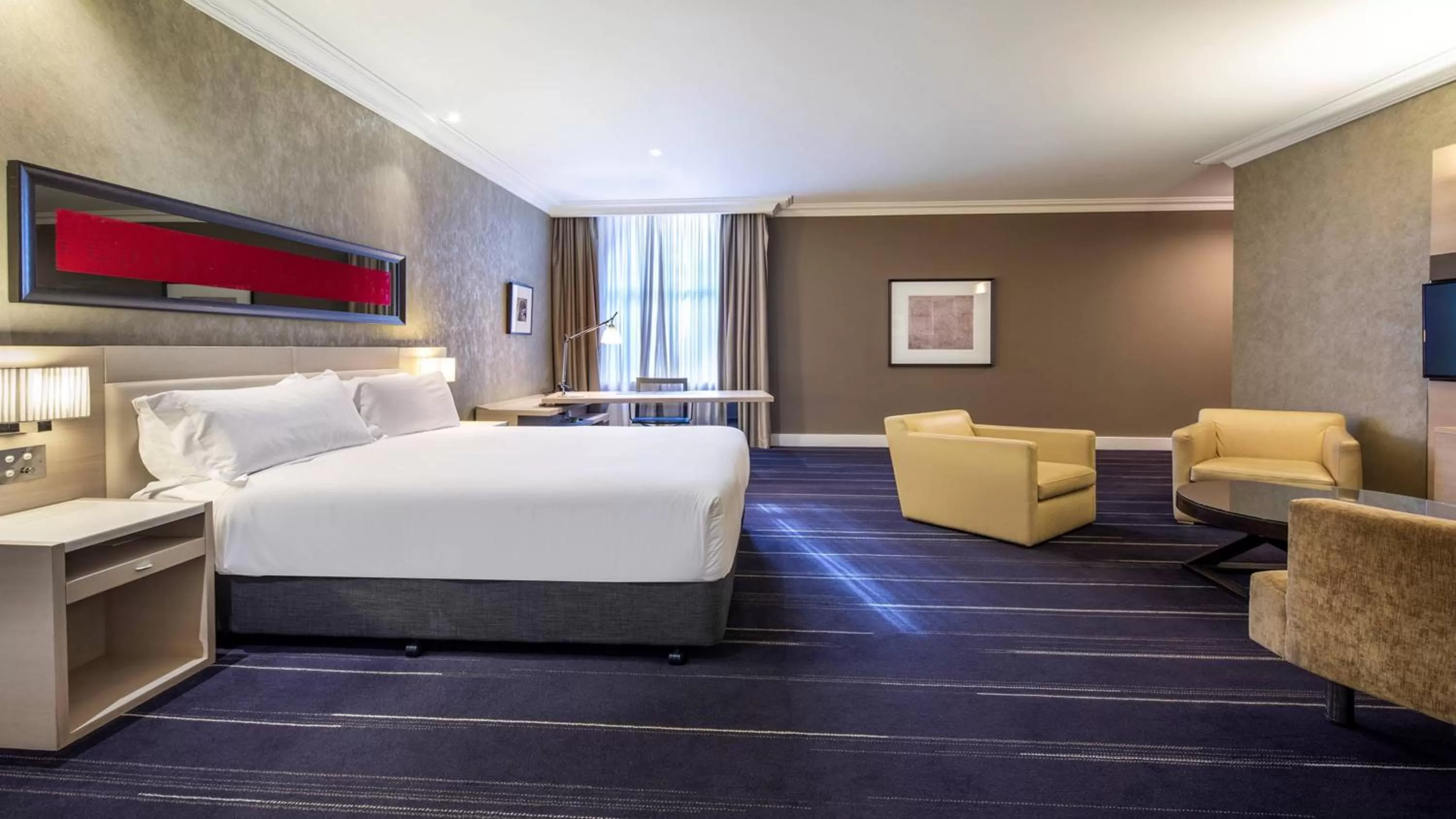 Photo of the whole room, Bed in InterContinental Melbourne The Rialto by IHG