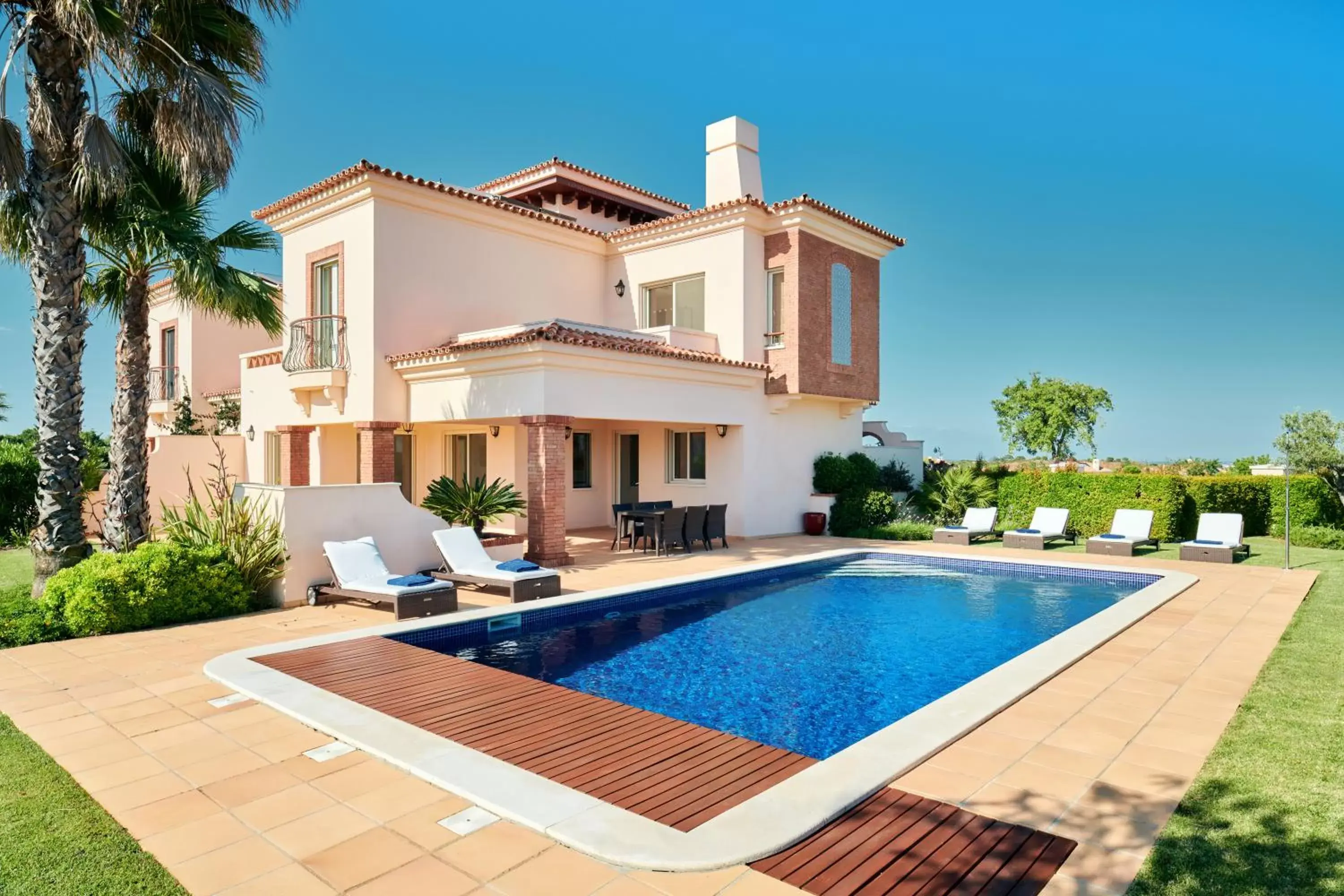 Three-Bedroom Deluxe Twin Villa with Private Pool - Self Catering in Monte Rei Golf & Country Club Three-Bedroom Deluxe Twin Villa with Private Pool - Self Catering in Monte Rei Golf & Country Club