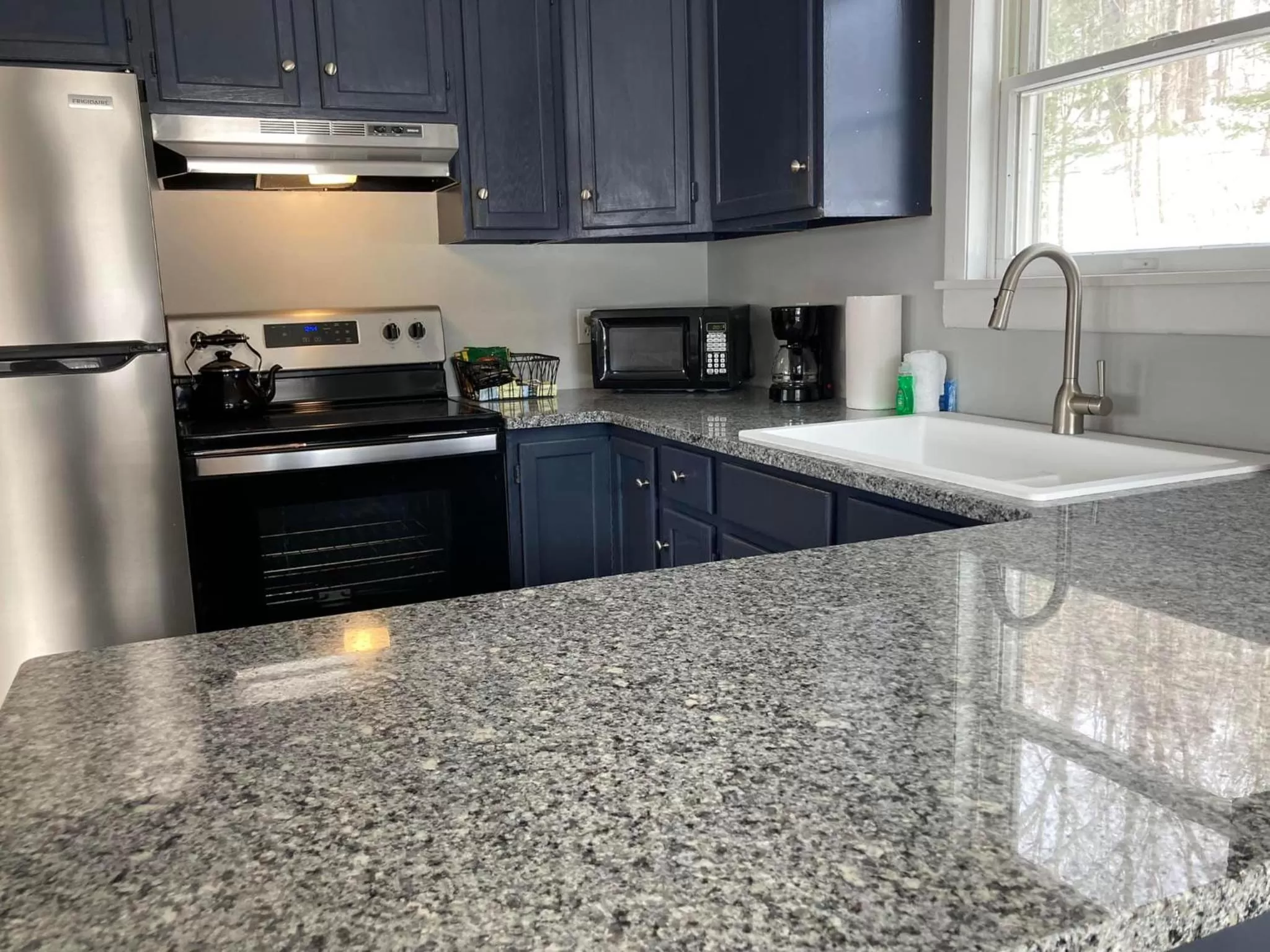 kitchen in Lake Bomoseen Lodge