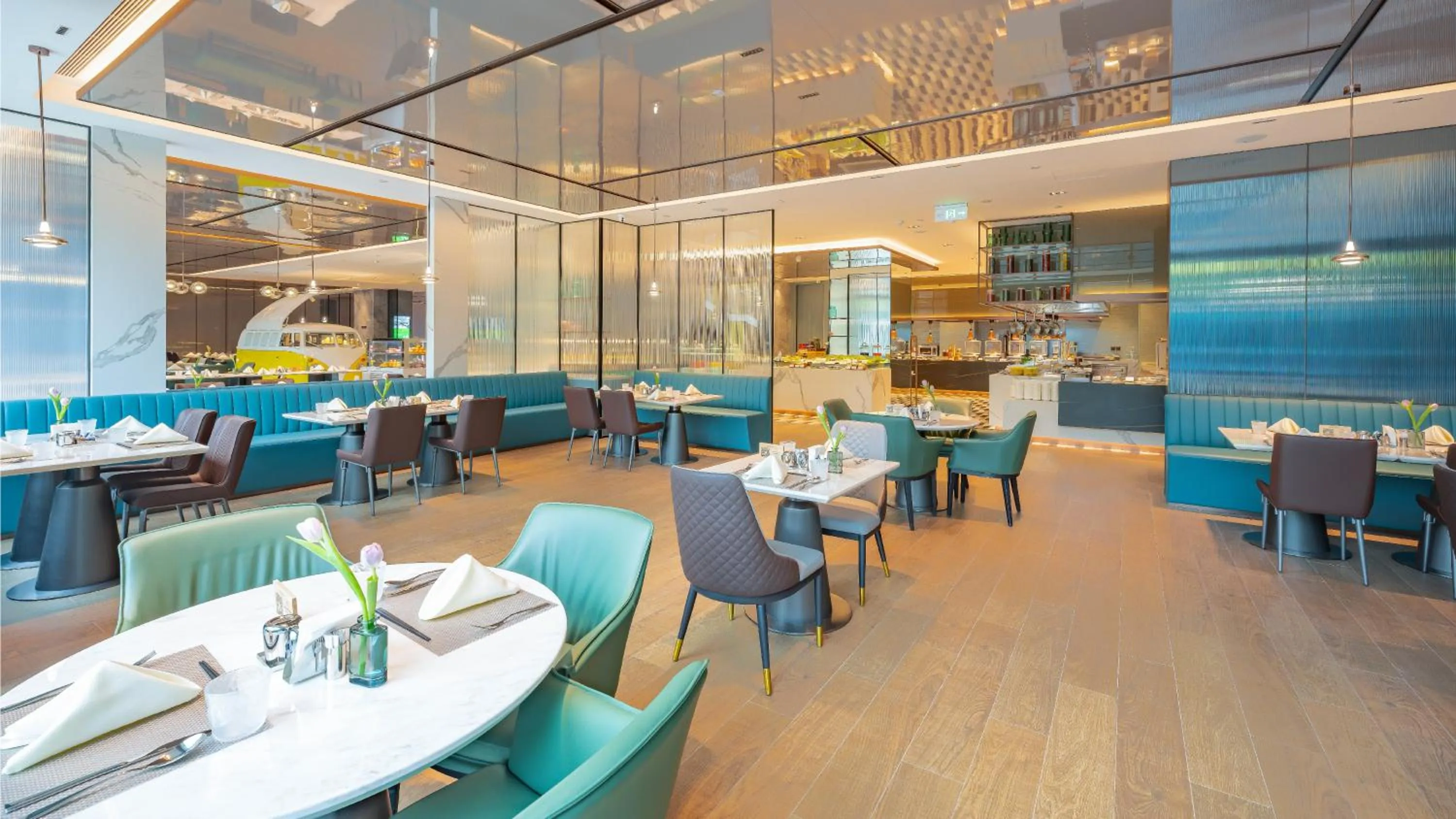 Restaurant/places to eat in Holiday Inn Changchun Oriental Plaza by IHG