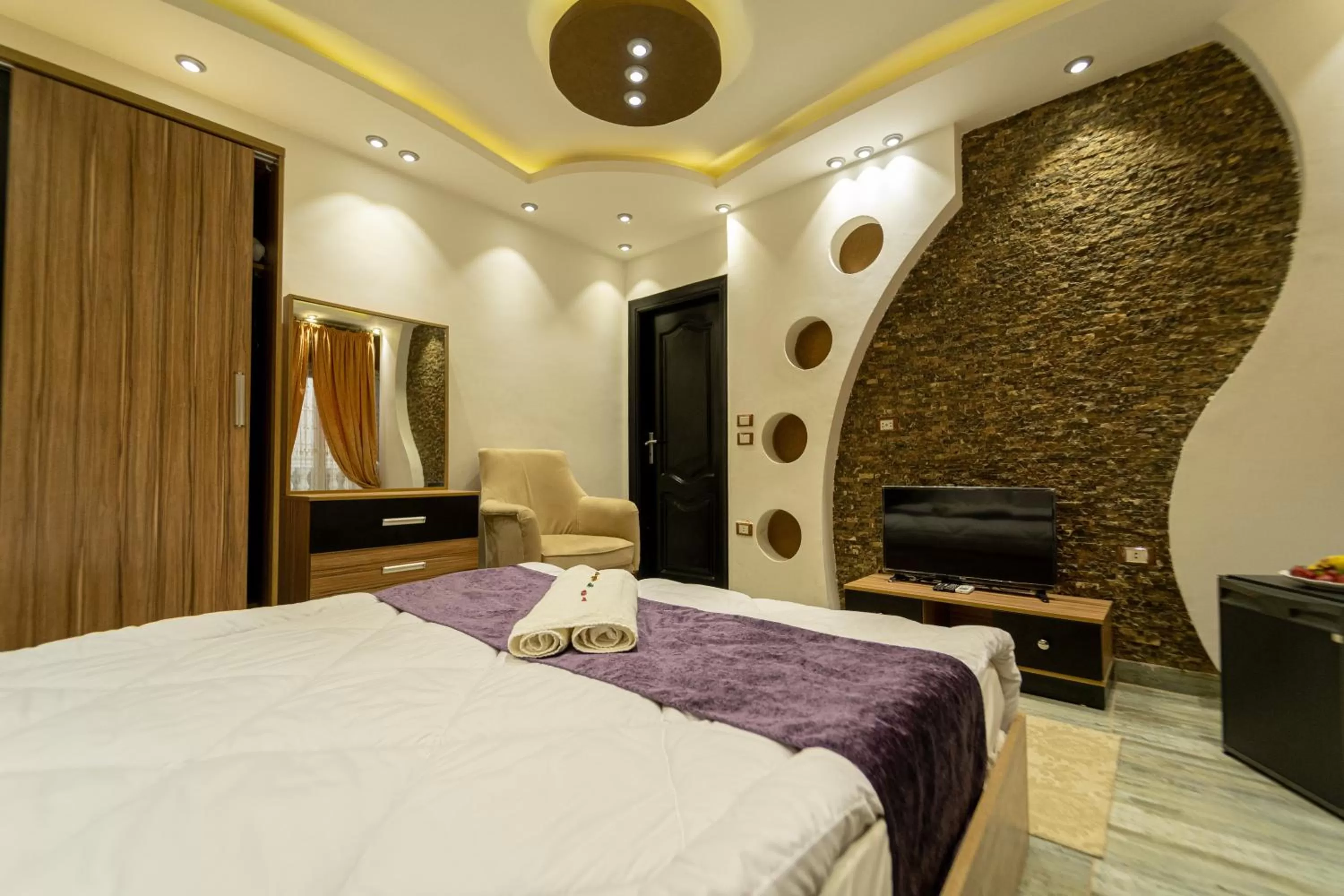 Bedroom, Bed in Gardenia Inn Hotel