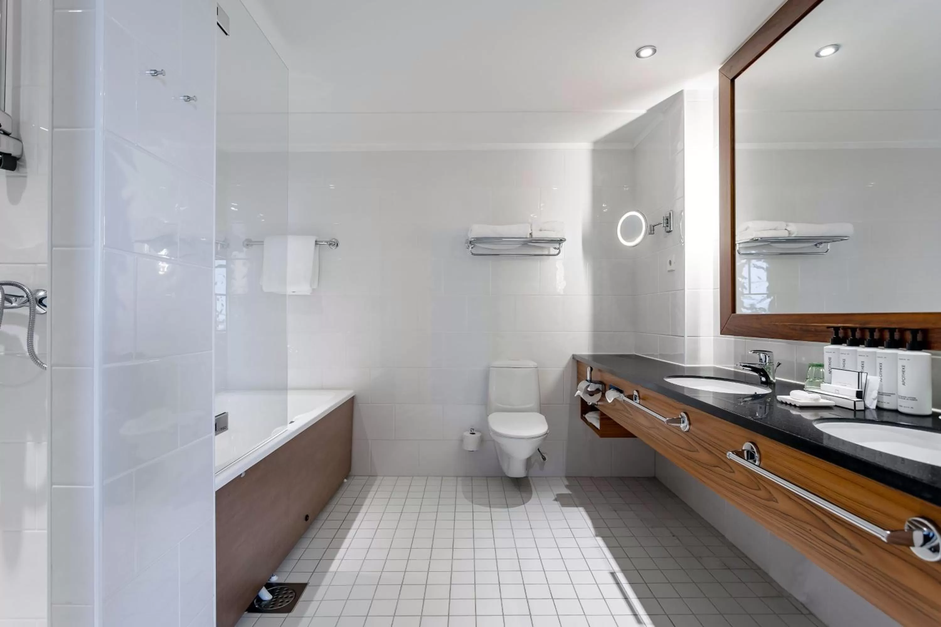 Photo of the whole room in Crowne Plaza Helsinki - Hesperia by IHG