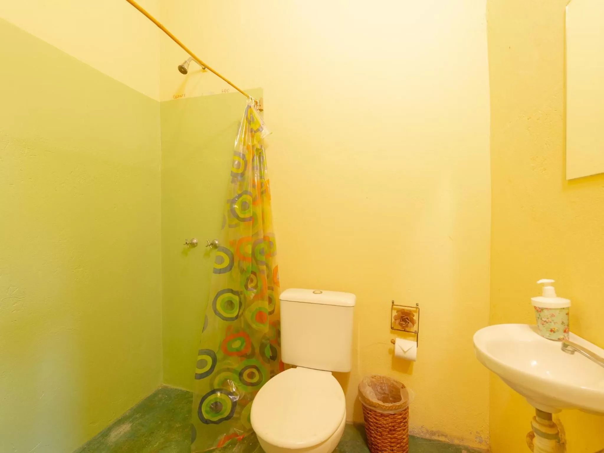 Bathroom in Pousada da Rosa