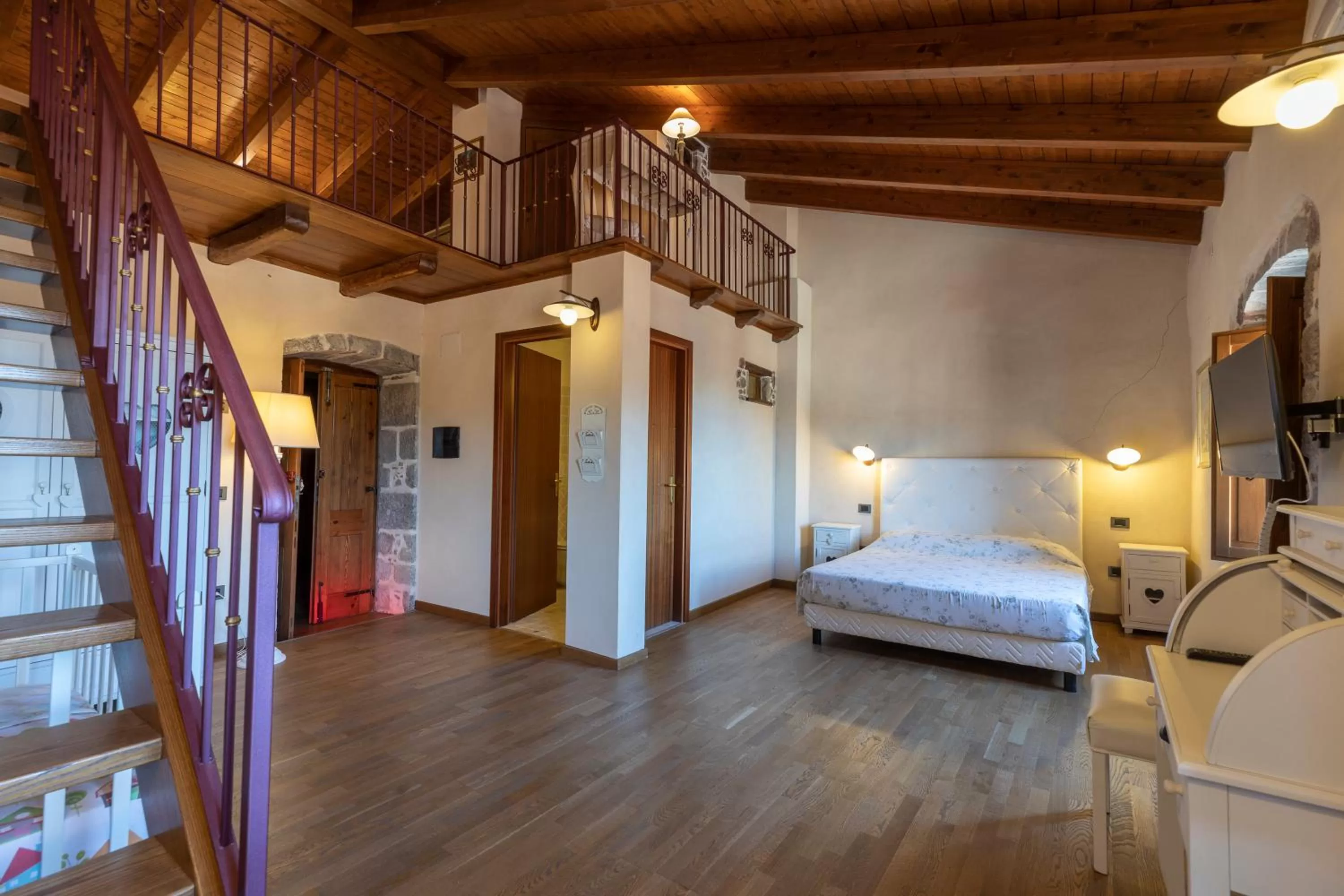 Bed in Antica Dimora Del Gruccione, Albergo diffuso