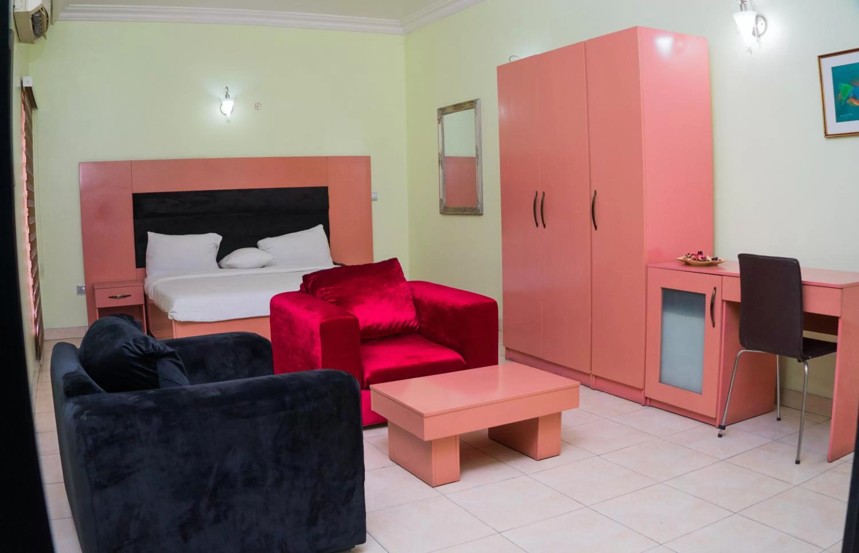 Bed in 1804 Boutique Hotel