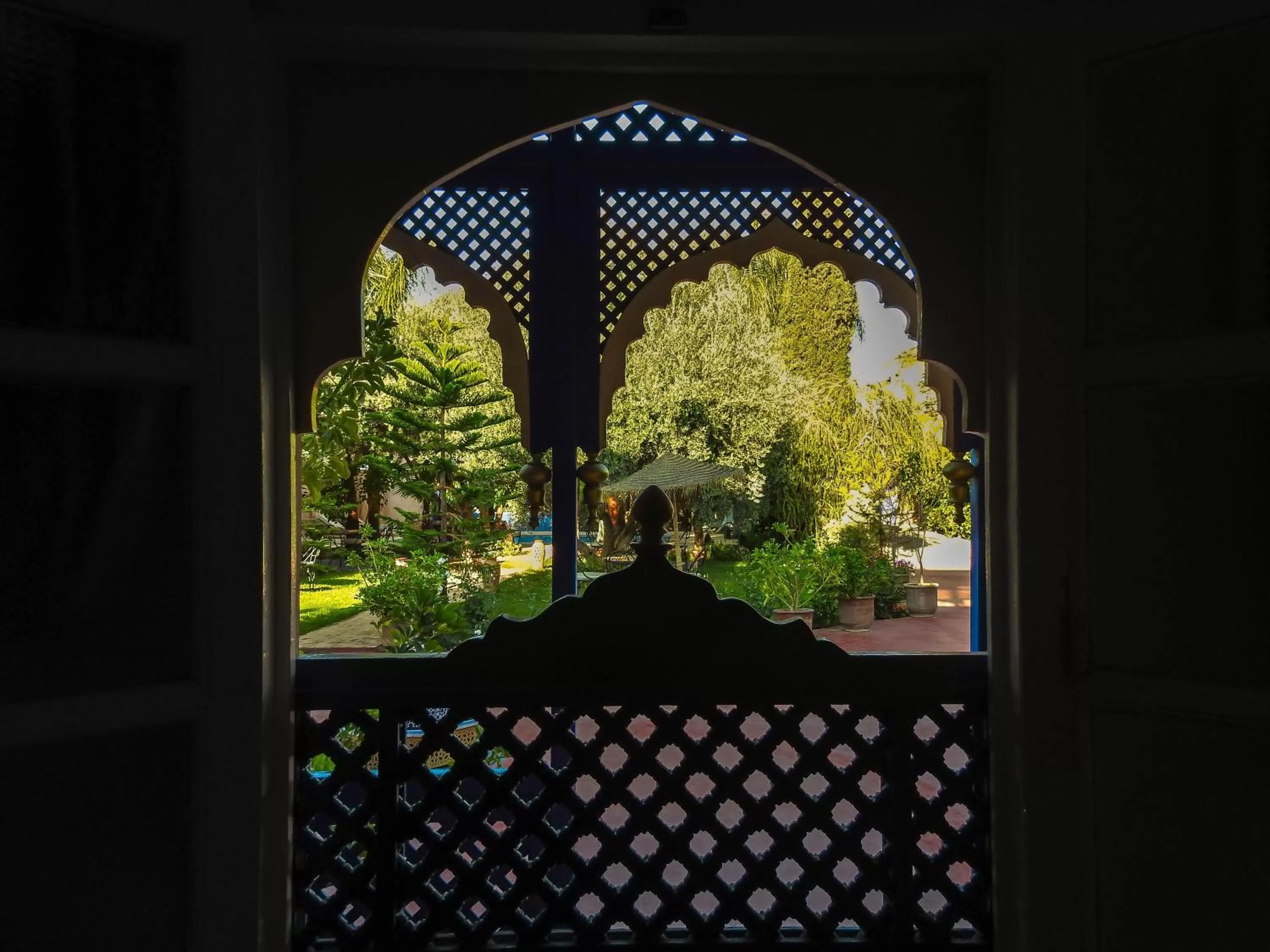 Garden view in Le Bleu House