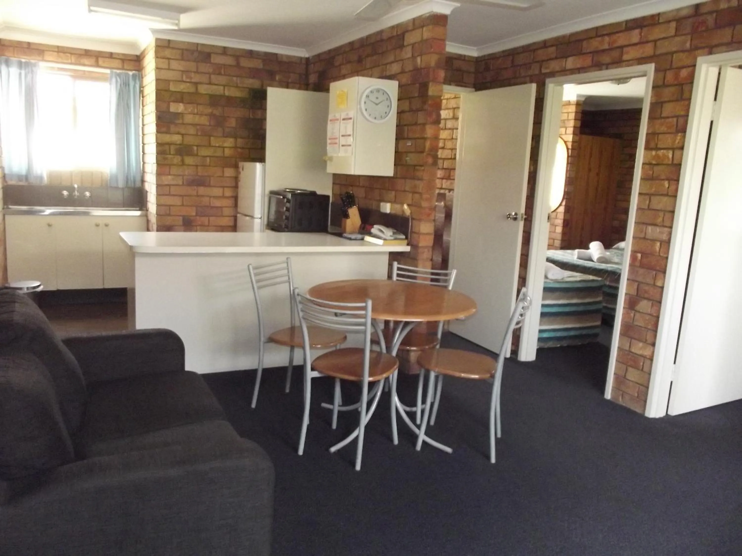 Dining area in Bridge Street Motor Inn