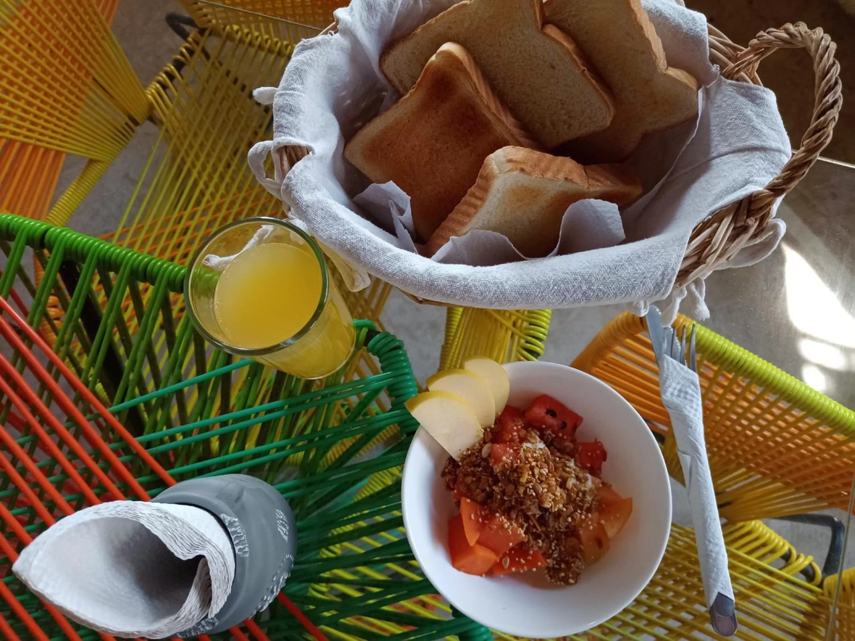 Food and drinks in Casa Shiva Bacalar by MIJ