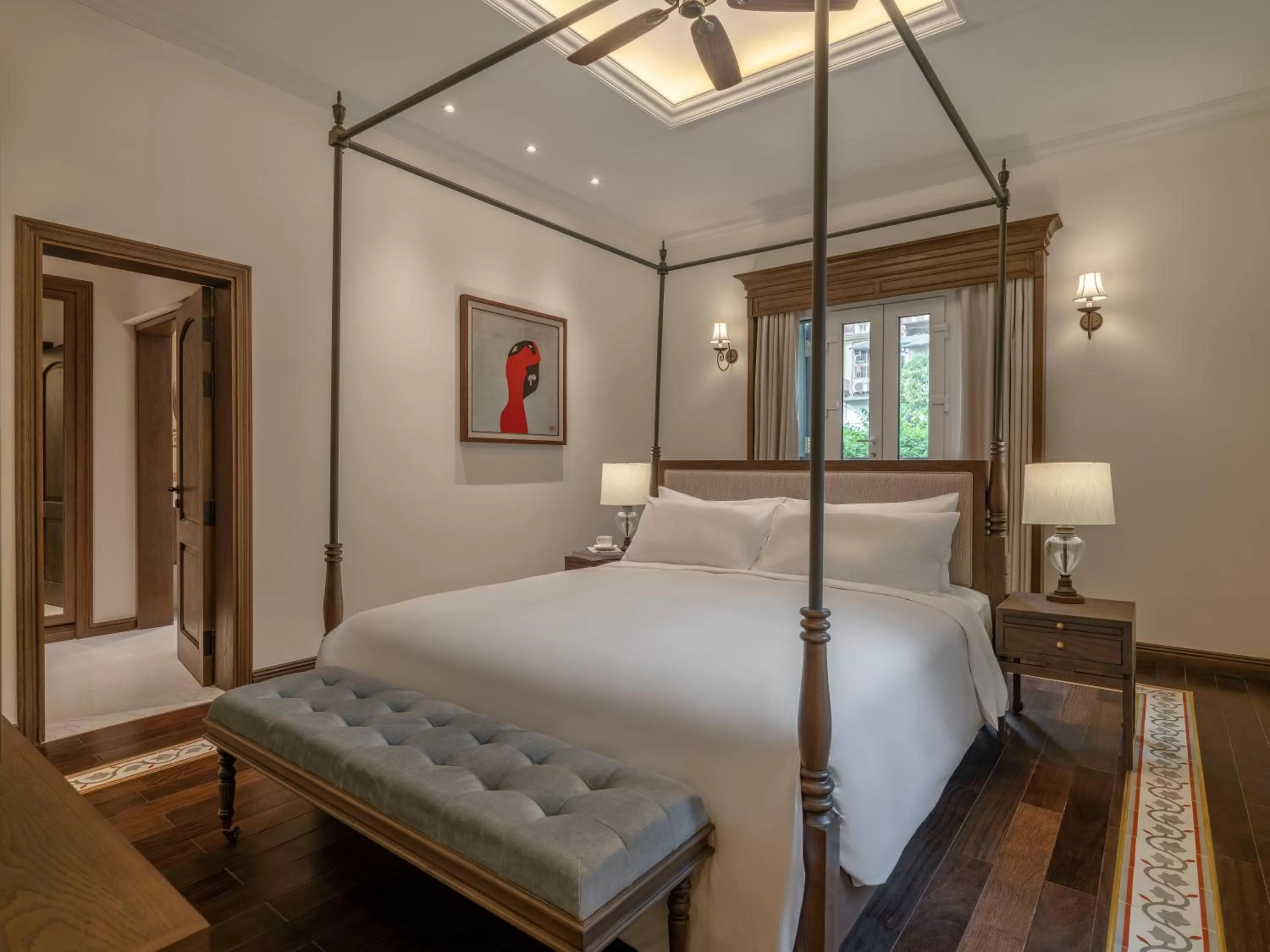 Bed in De Syloia Hotel