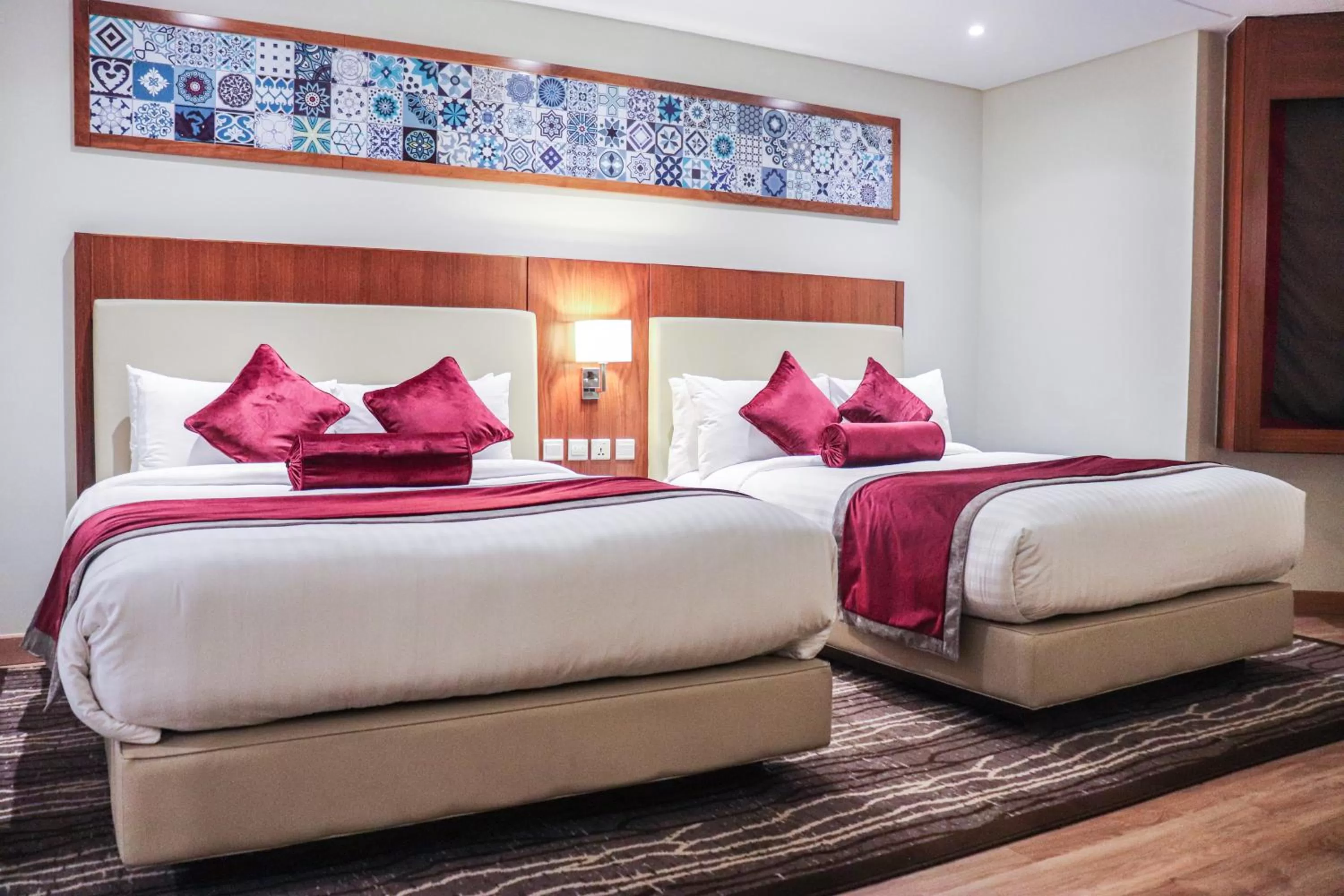 Bedroom, Bed in Avari Xpress Multan