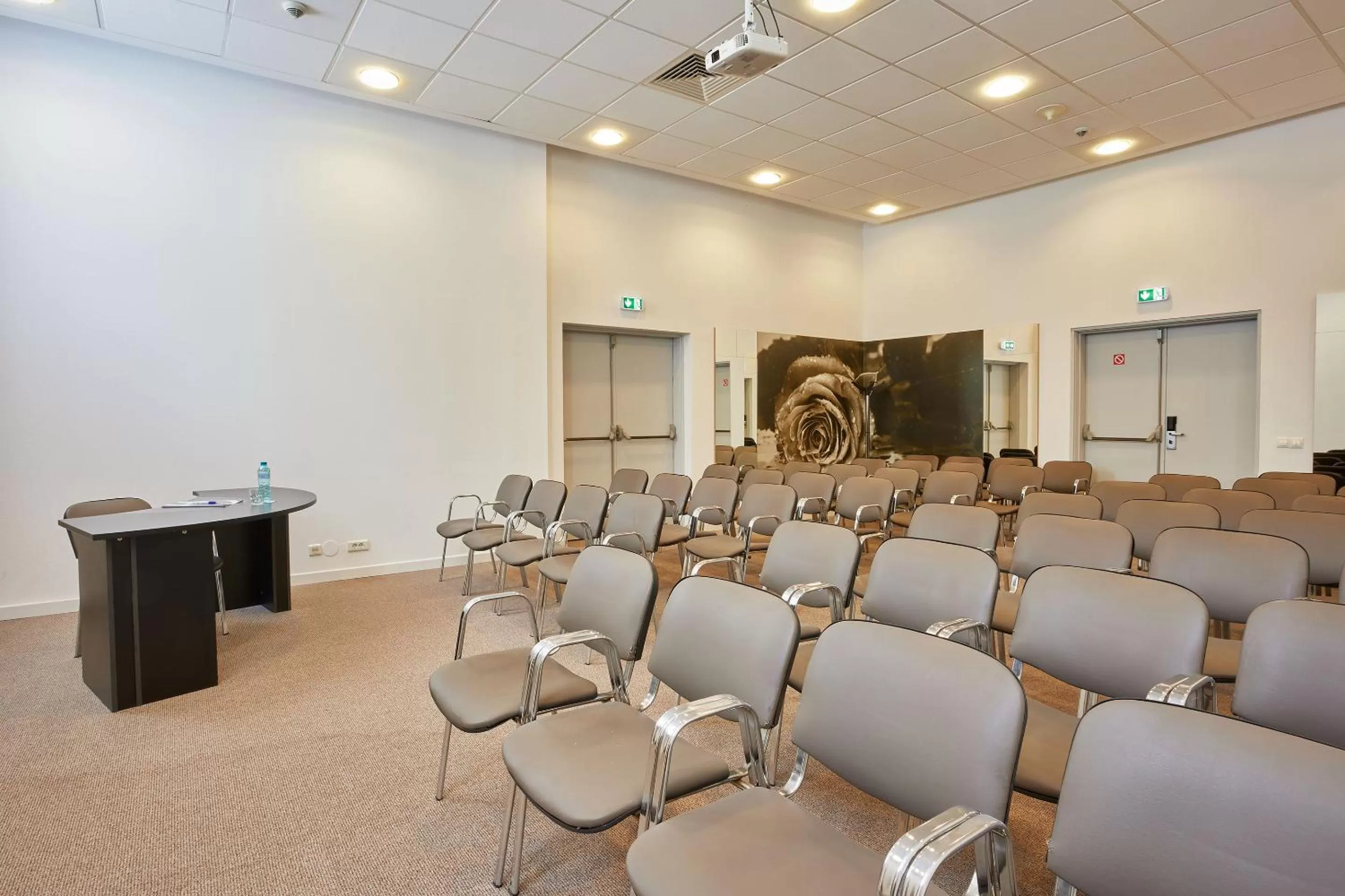 Meeting/conference room in MyContinental Bucuresti Gara de Nord