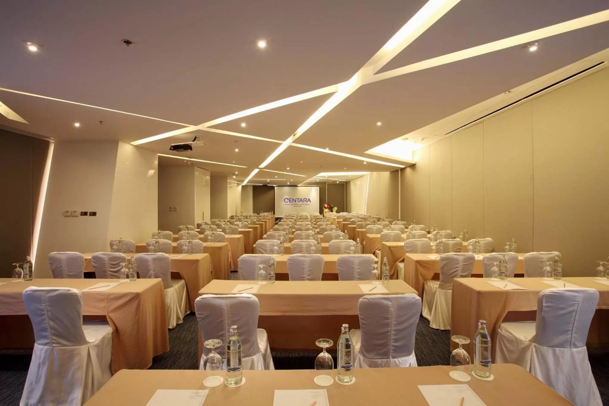 Meeting/conference room in Centara Watergate Pavilion Hotel Bangkok