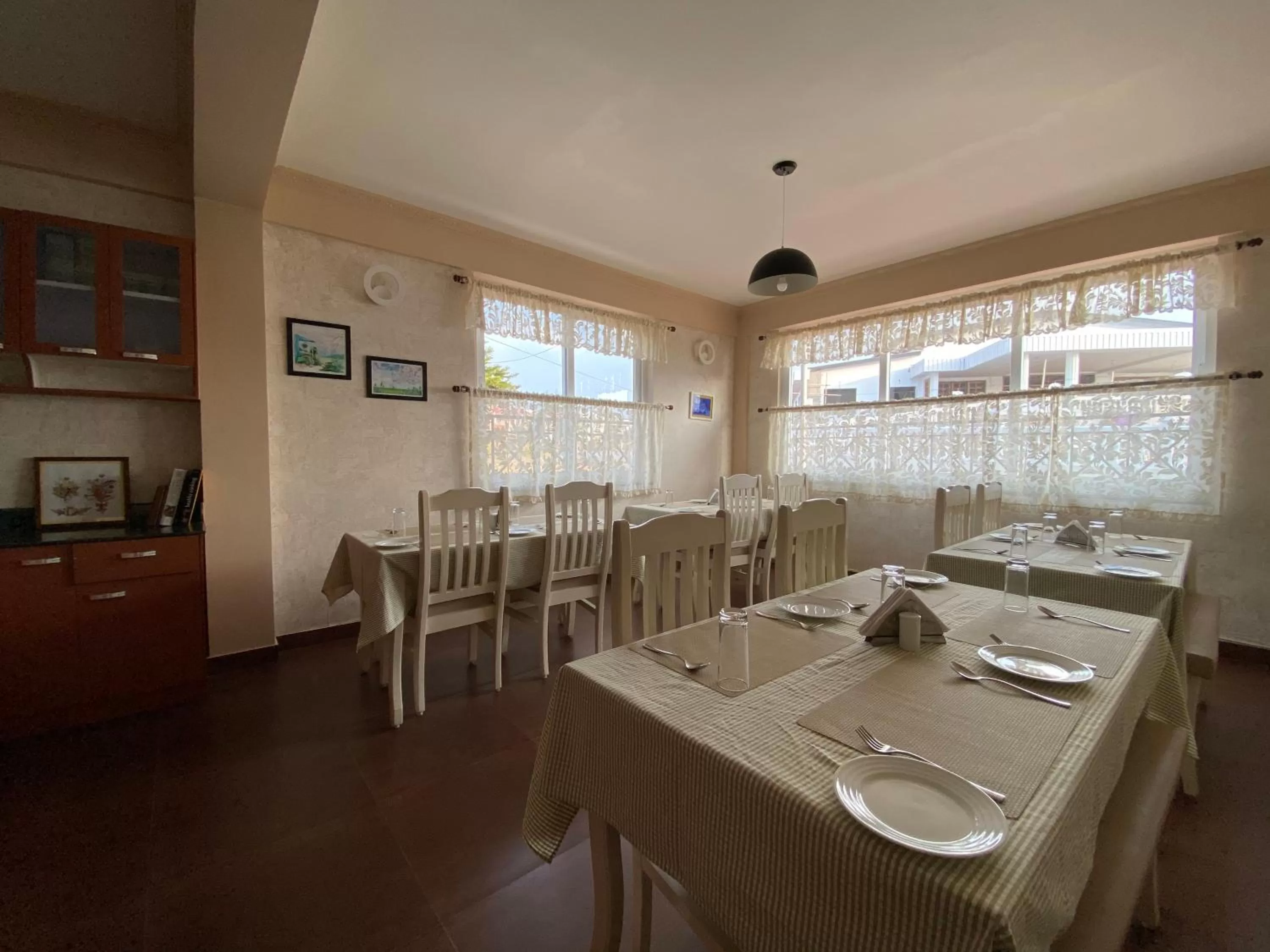 Restaurant/Places to Eat in Windermere Inn