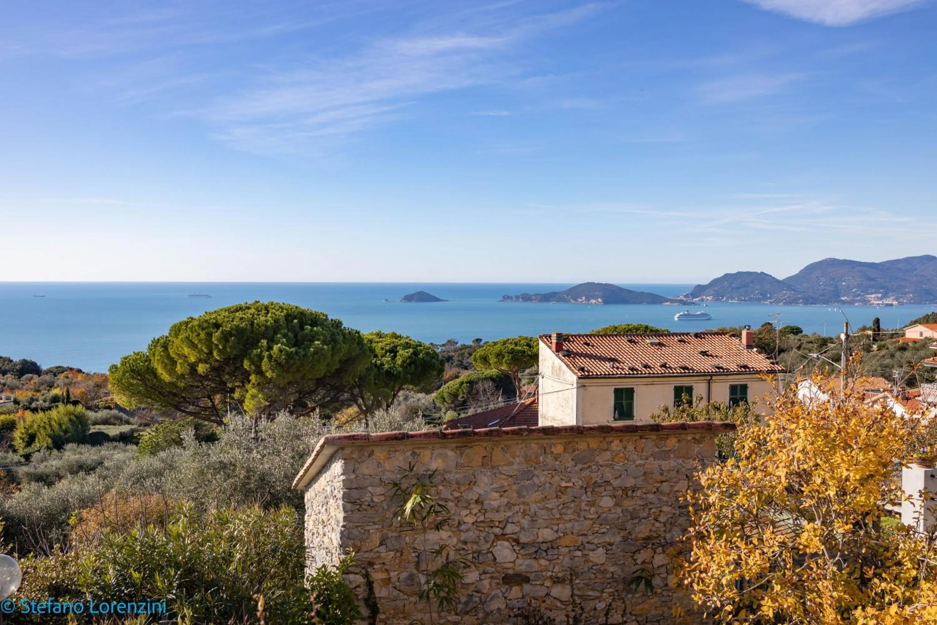 Nearby landmark in Albergo la Luna