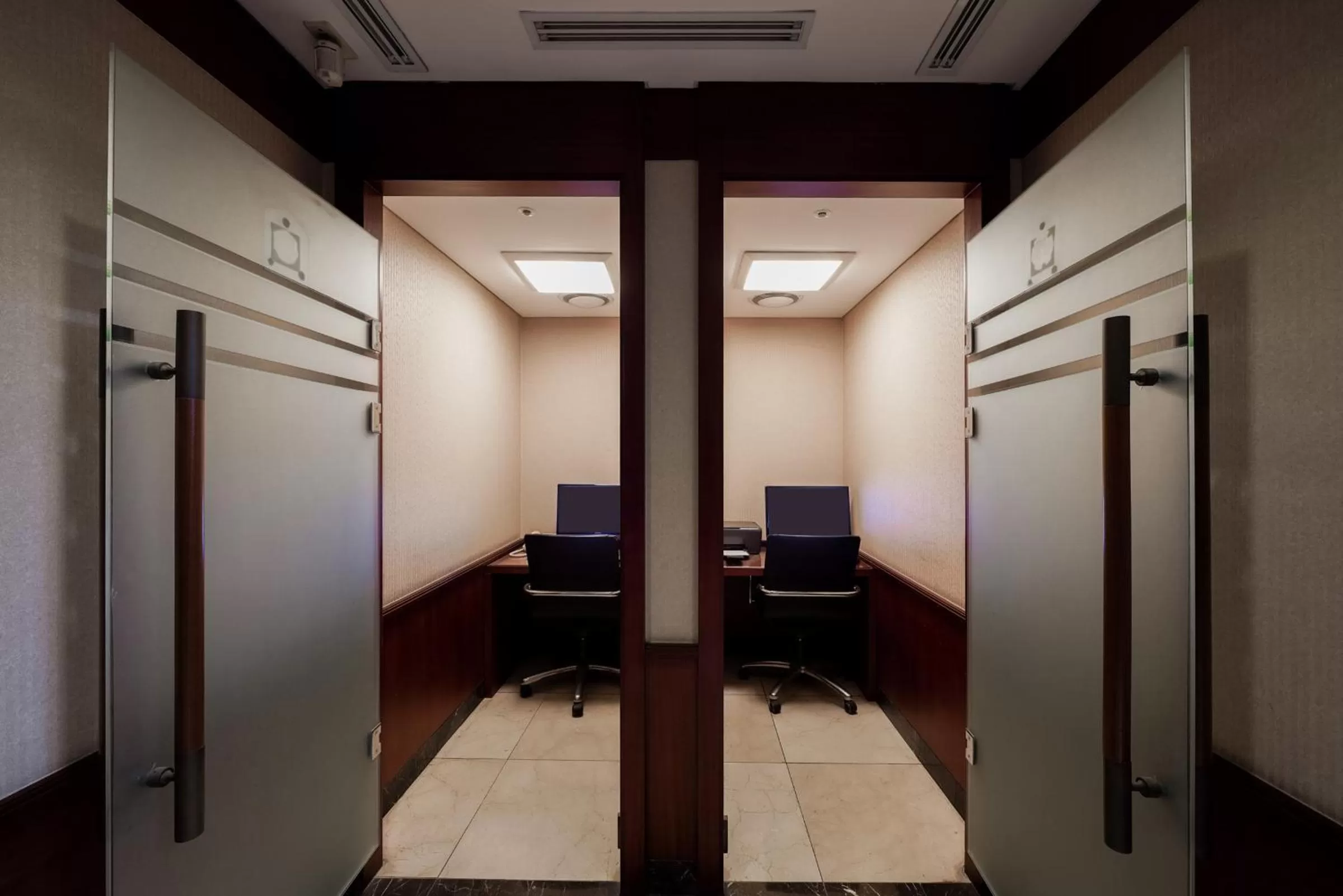 Business facilities in Best Western Premier Gangnam Hotel