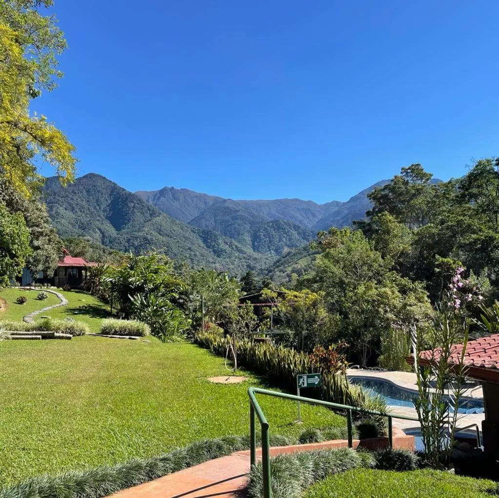 Hotel de Montaña El Pelicano