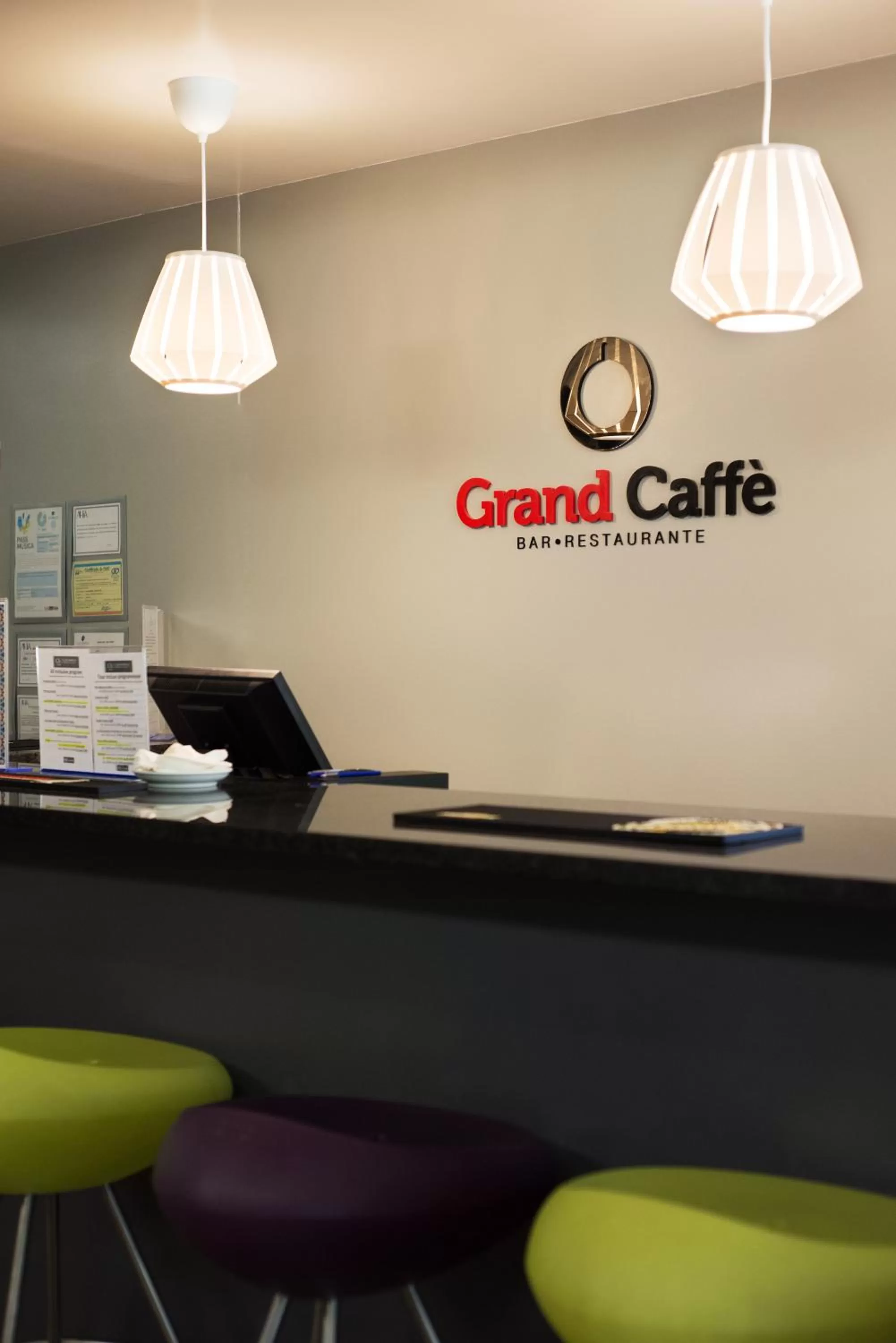 Lounge or bar in RR Club Amarilis