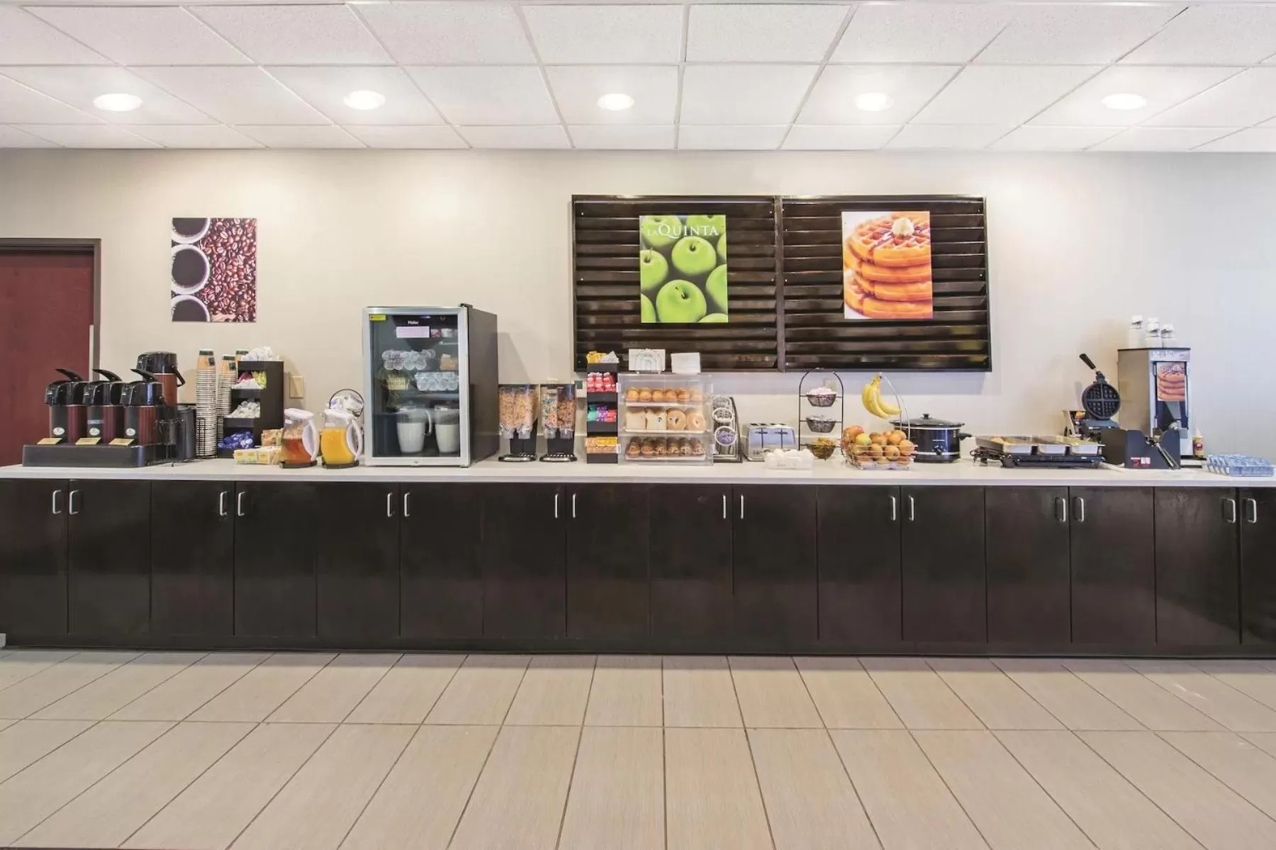 Breakfast in La Quinta by Wyndham Oklahoma City -Yukon