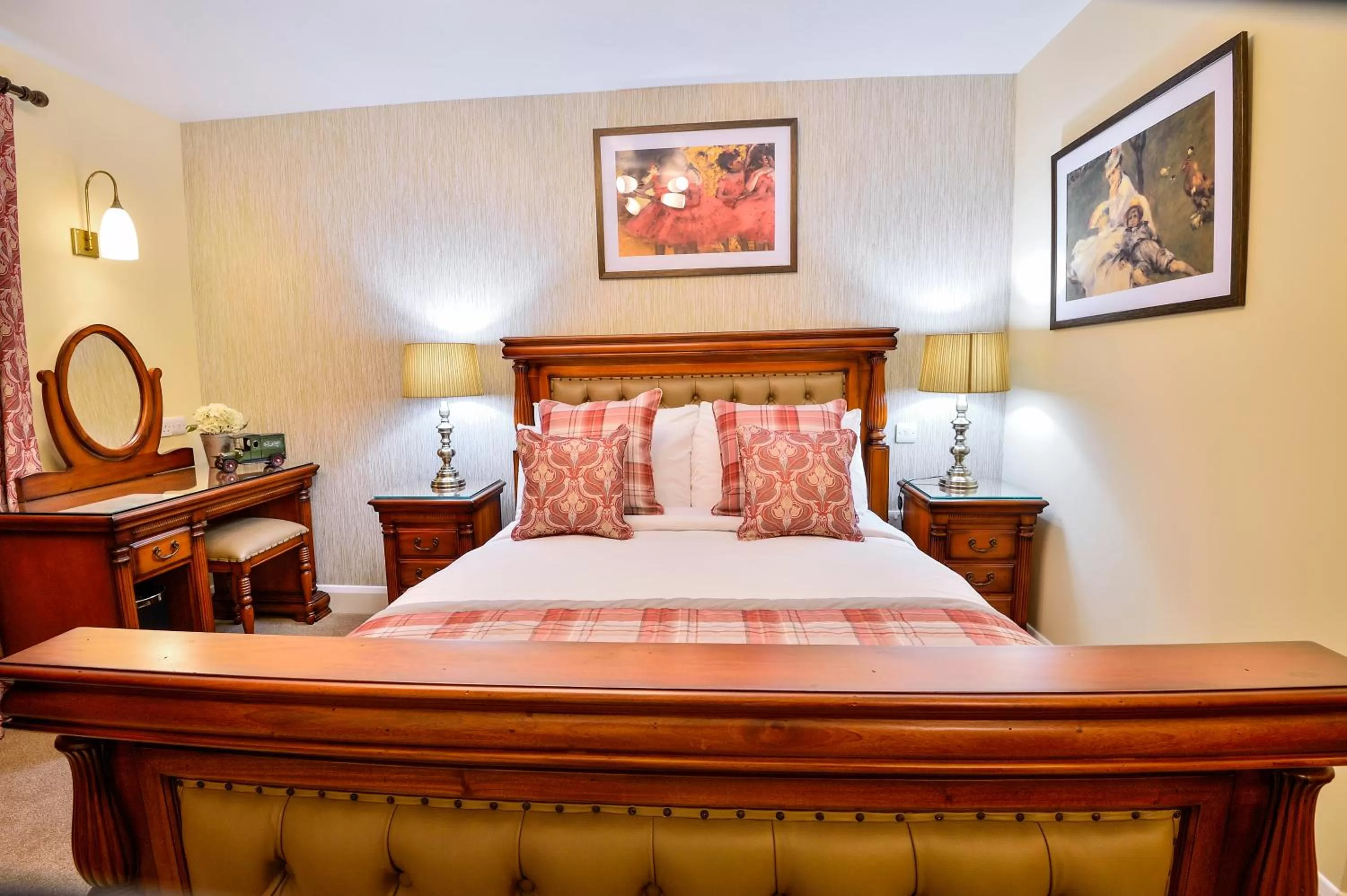 Bedroom, Bed in The Coach and Horses