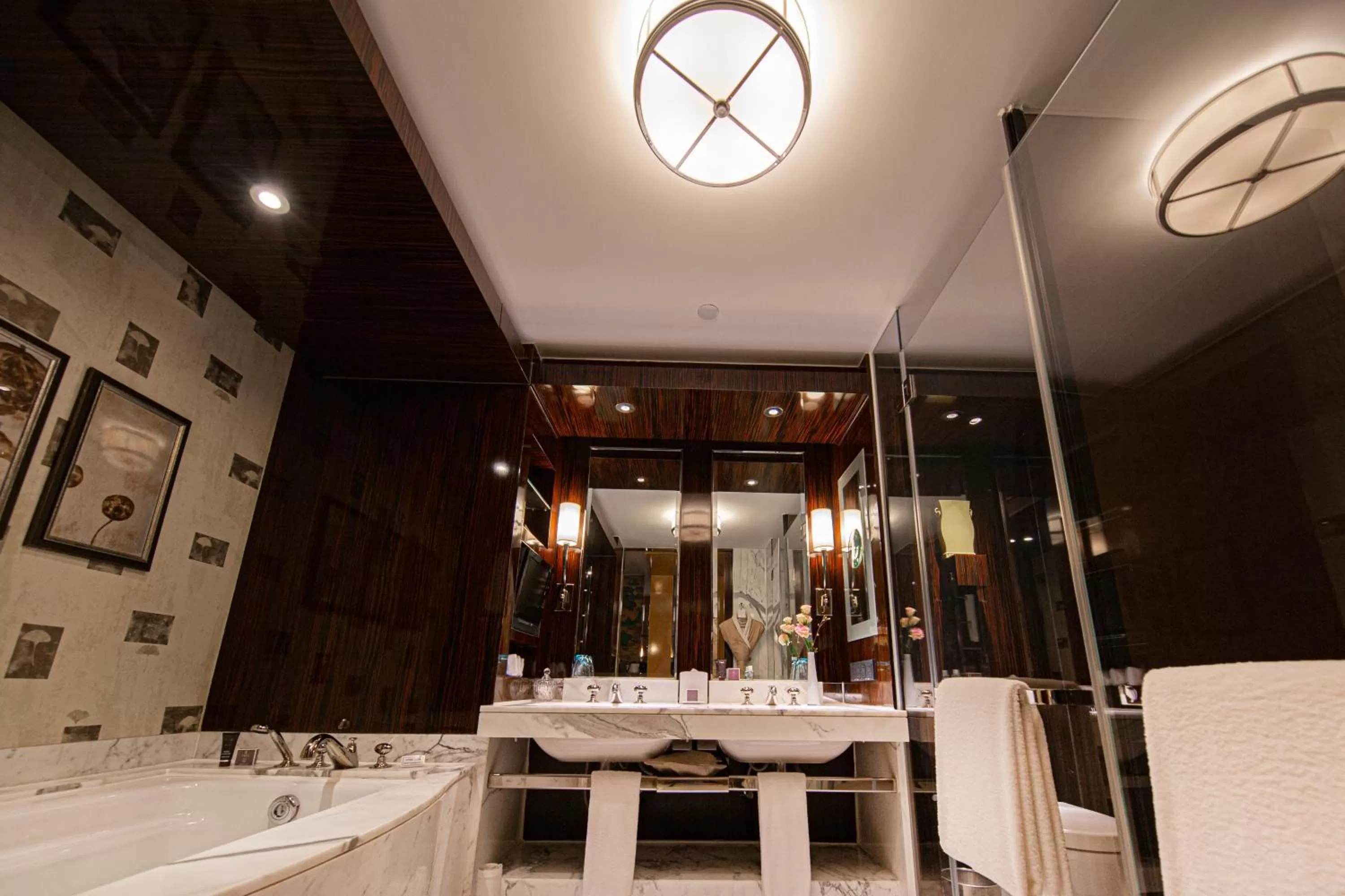 The Ritz-Carlton Beijing, Financial Street