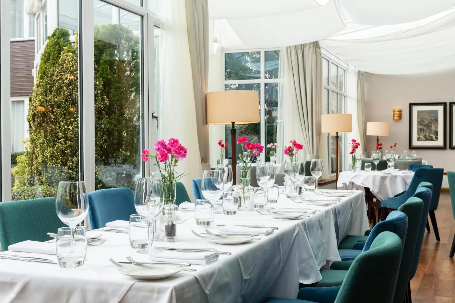Restaurant/places to eat in Kingsmills Hotel