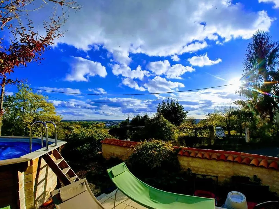 Natural landscape, Pool View in Manoir Le Cristal - Futuroscope a petit prix , grandes chambres familiales 5-6 personnes ,