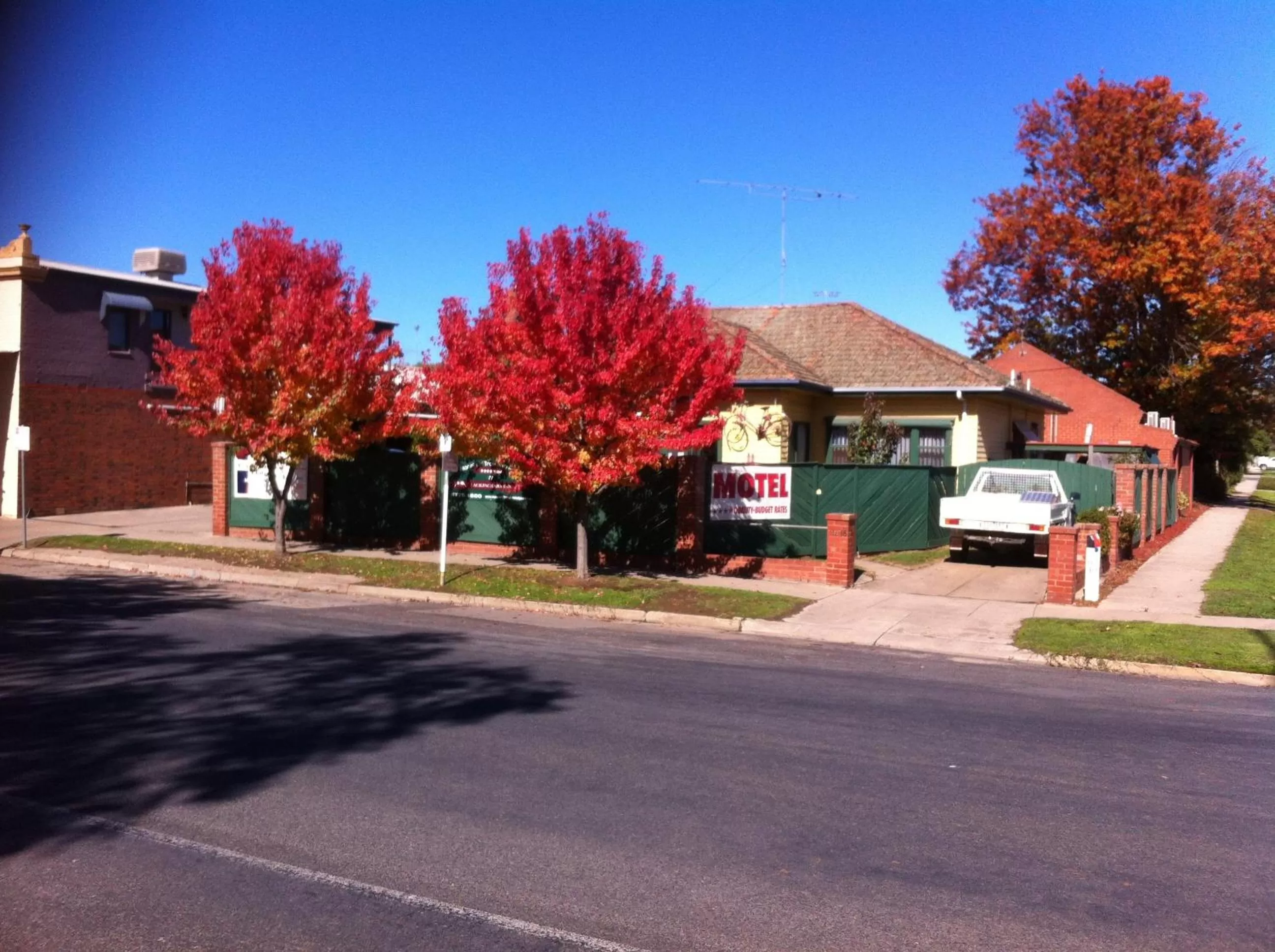 Facade/entrance, Property Building in Mansfield Travellers Lodge