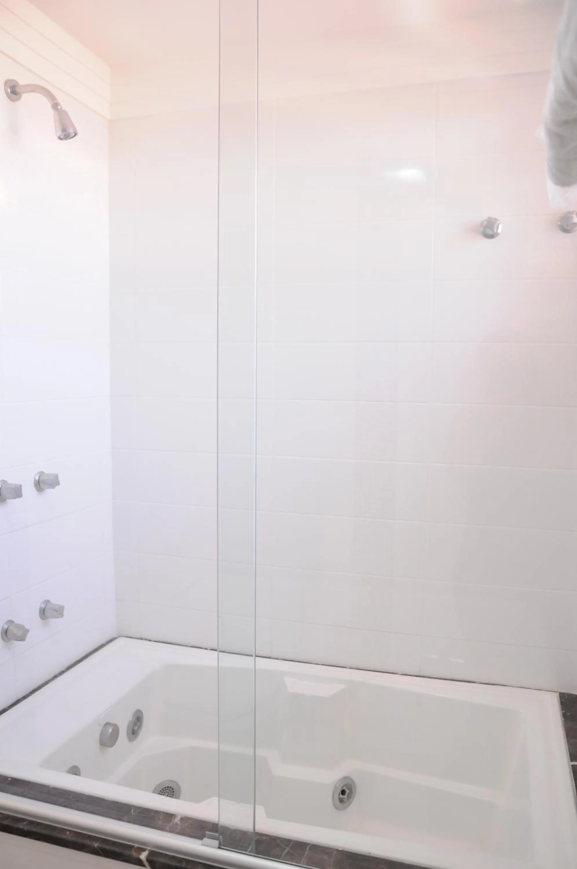 Bathroom in Hotel Kehdi Plaza