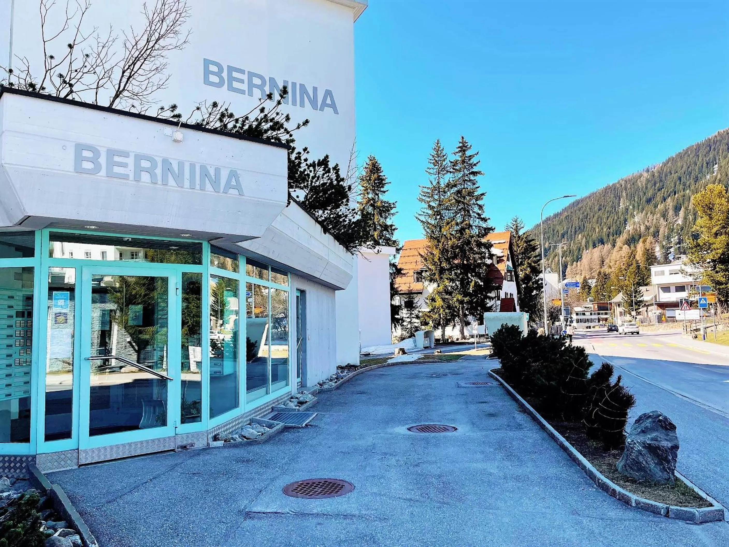 Property building in Bernina Bed and Breakfast