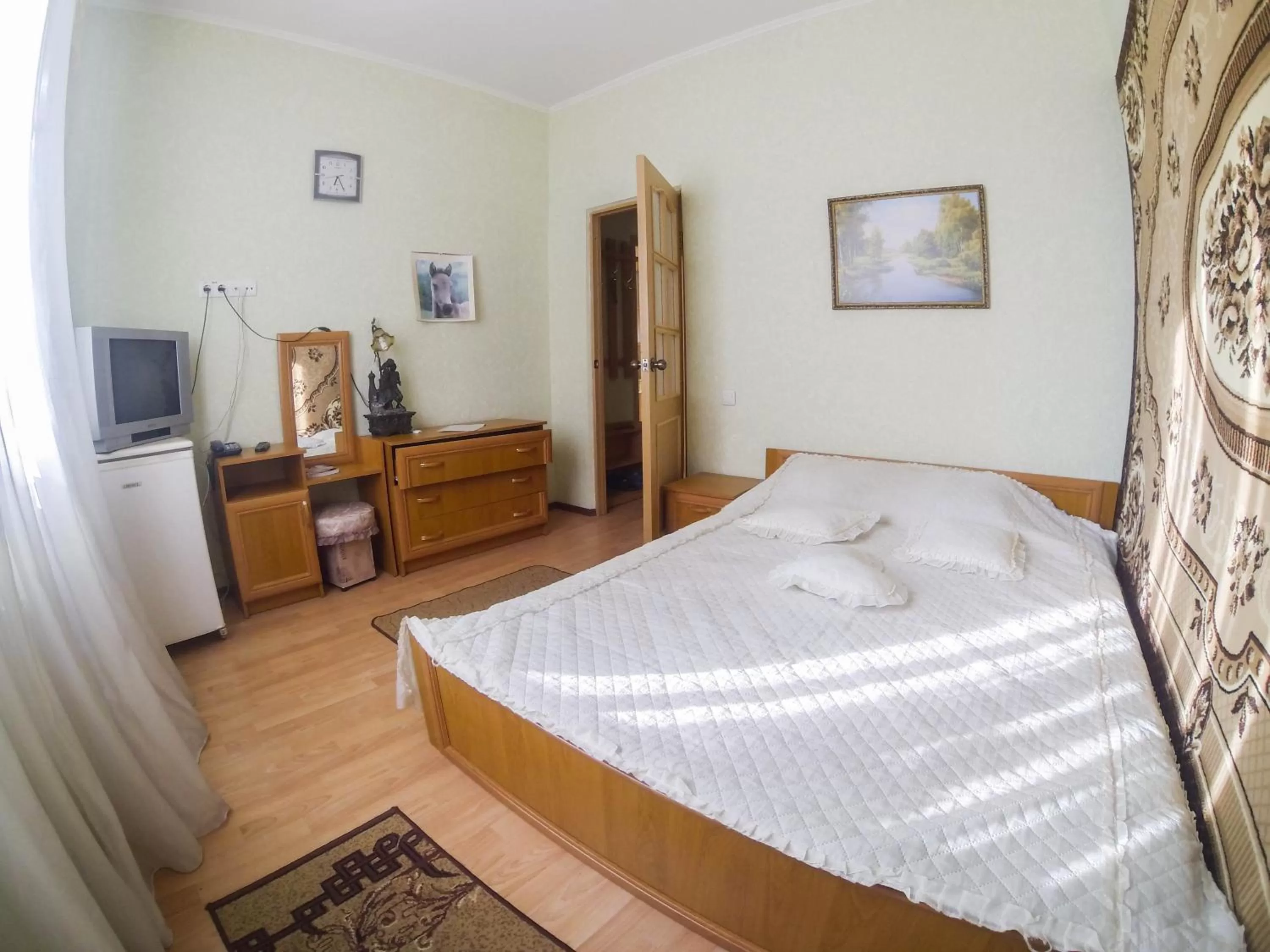 Food close-up, Bed in Galian Hotel