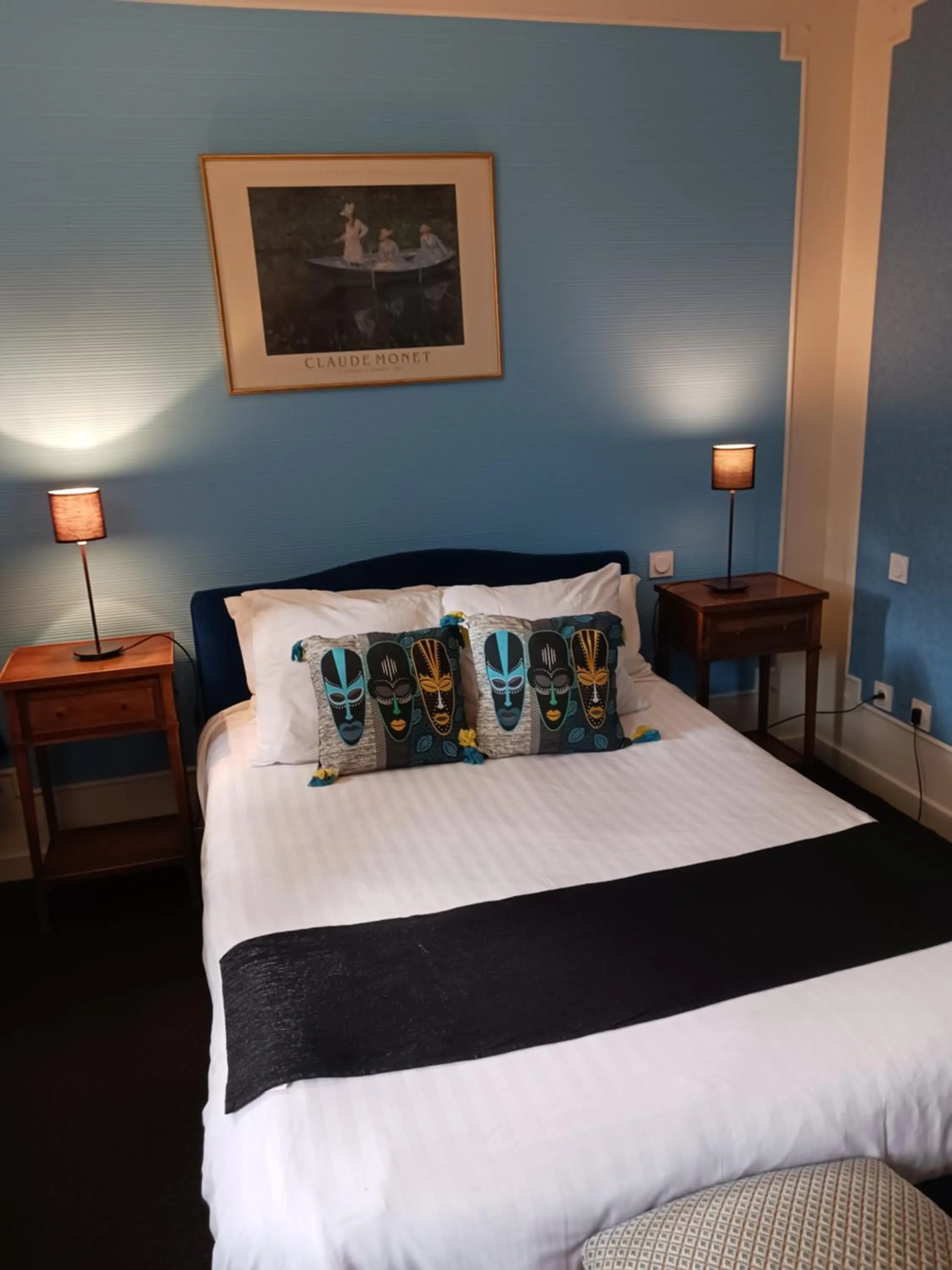 HOTEL LA COGNETTE A 25 Kilomètres de Châteauroux et 30 Kilomètres de Bourges