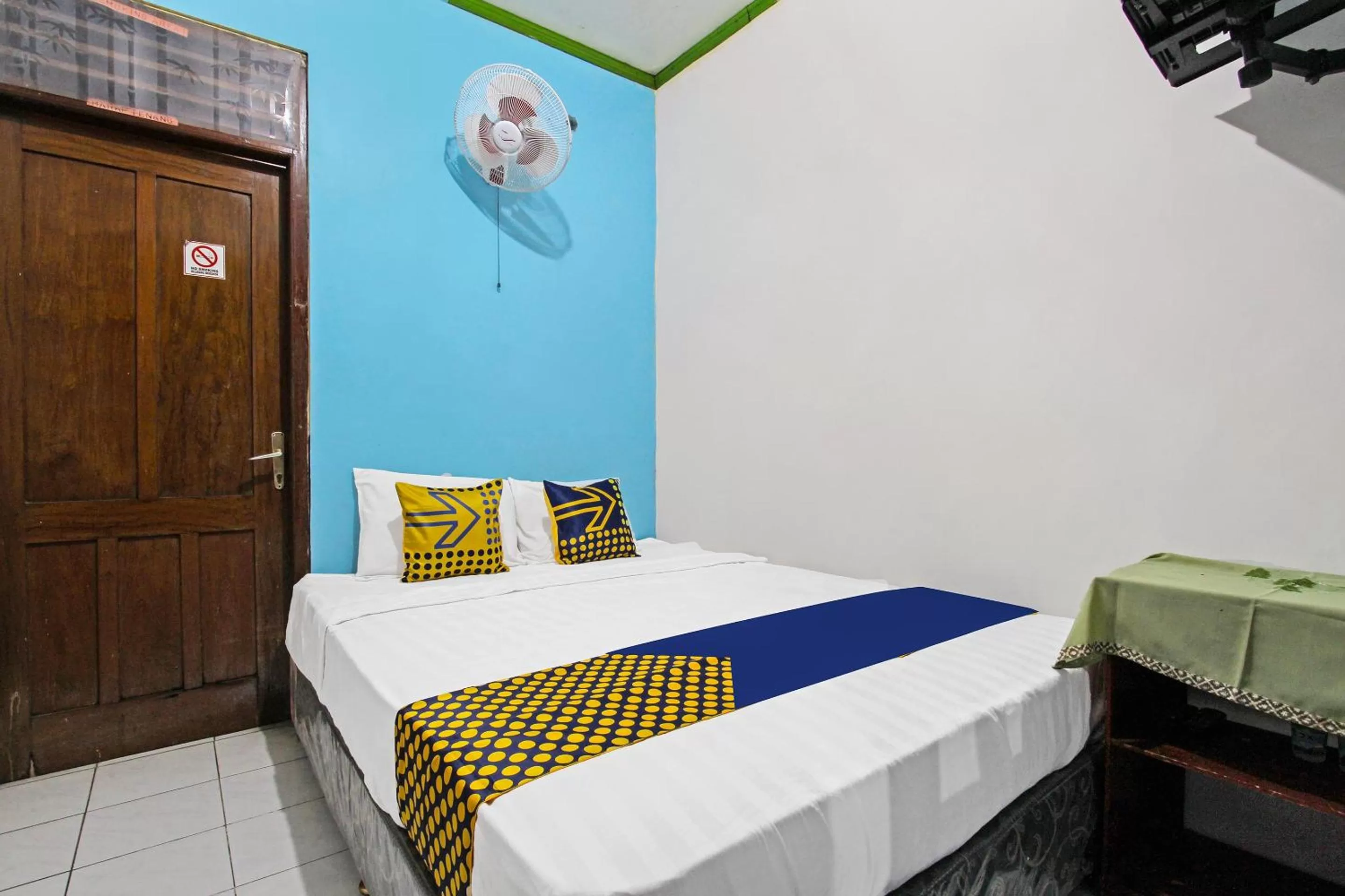 Bedroom, Bed in SPOT ON 91911 Rejeki Homestay Syariah Malioboro