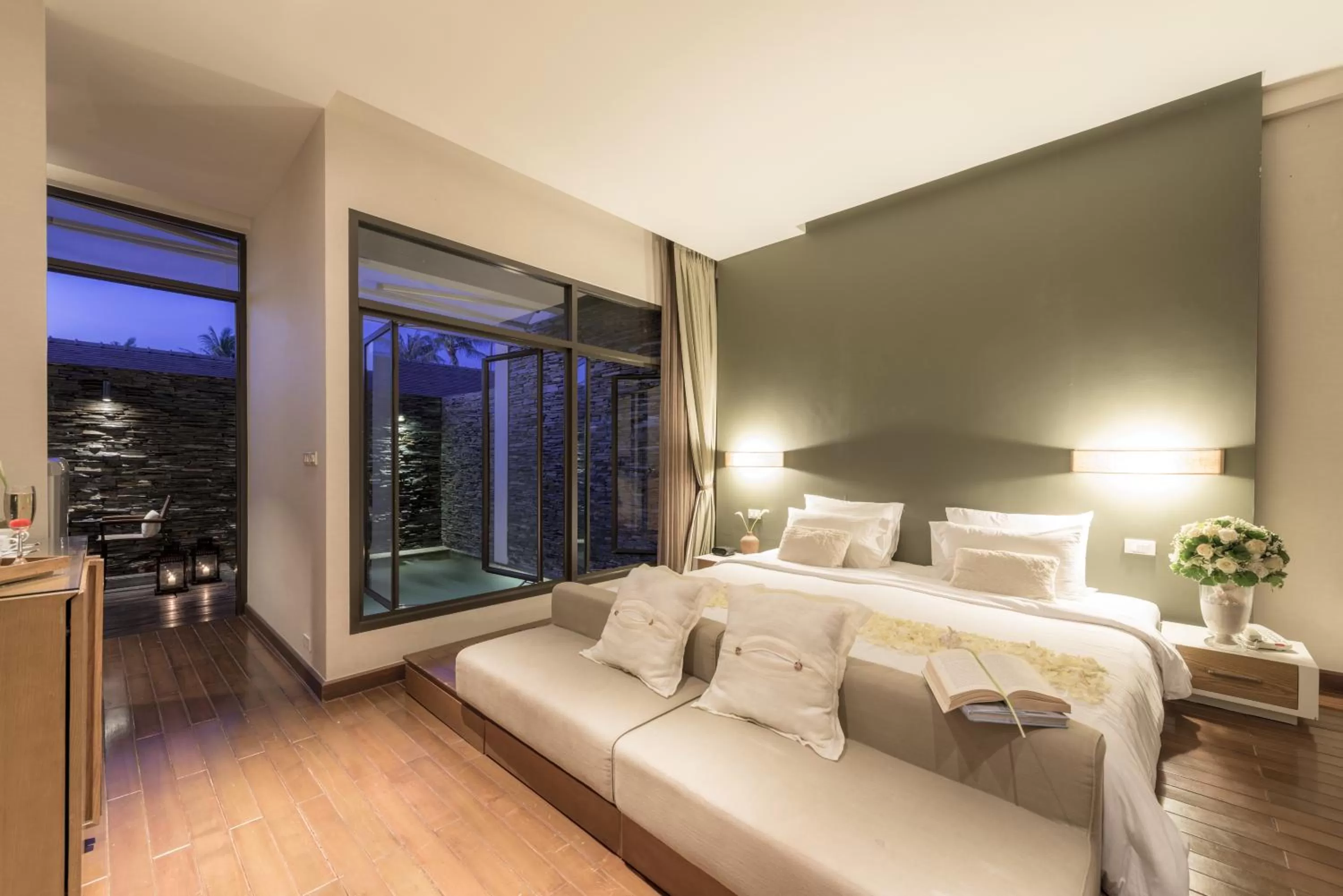 Photo of the whole room, Bed in The Sea Koh Samui Resort and Residences by Tolani