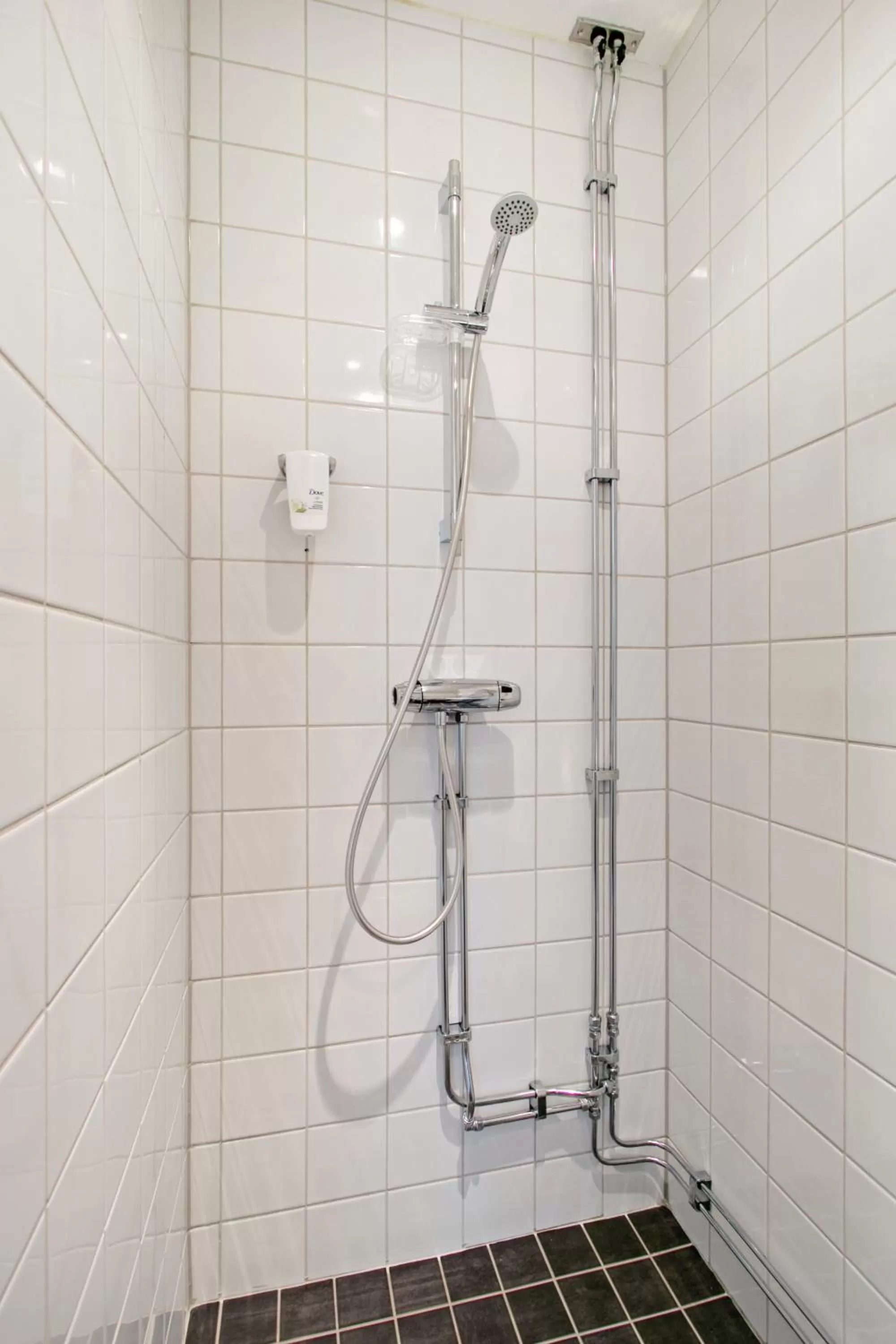 Shower in Brunnby Hotel