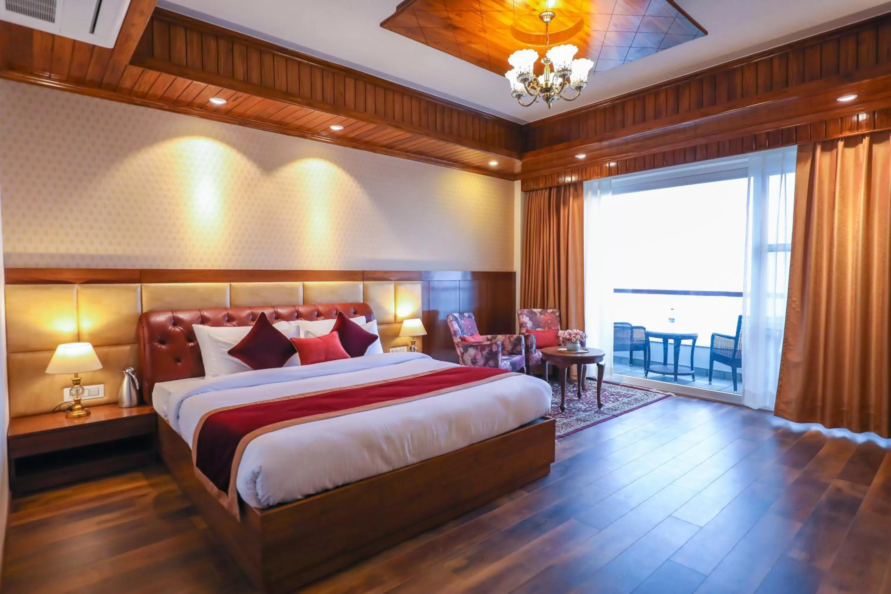 Bed in The Retreat Mashobra, Shimla