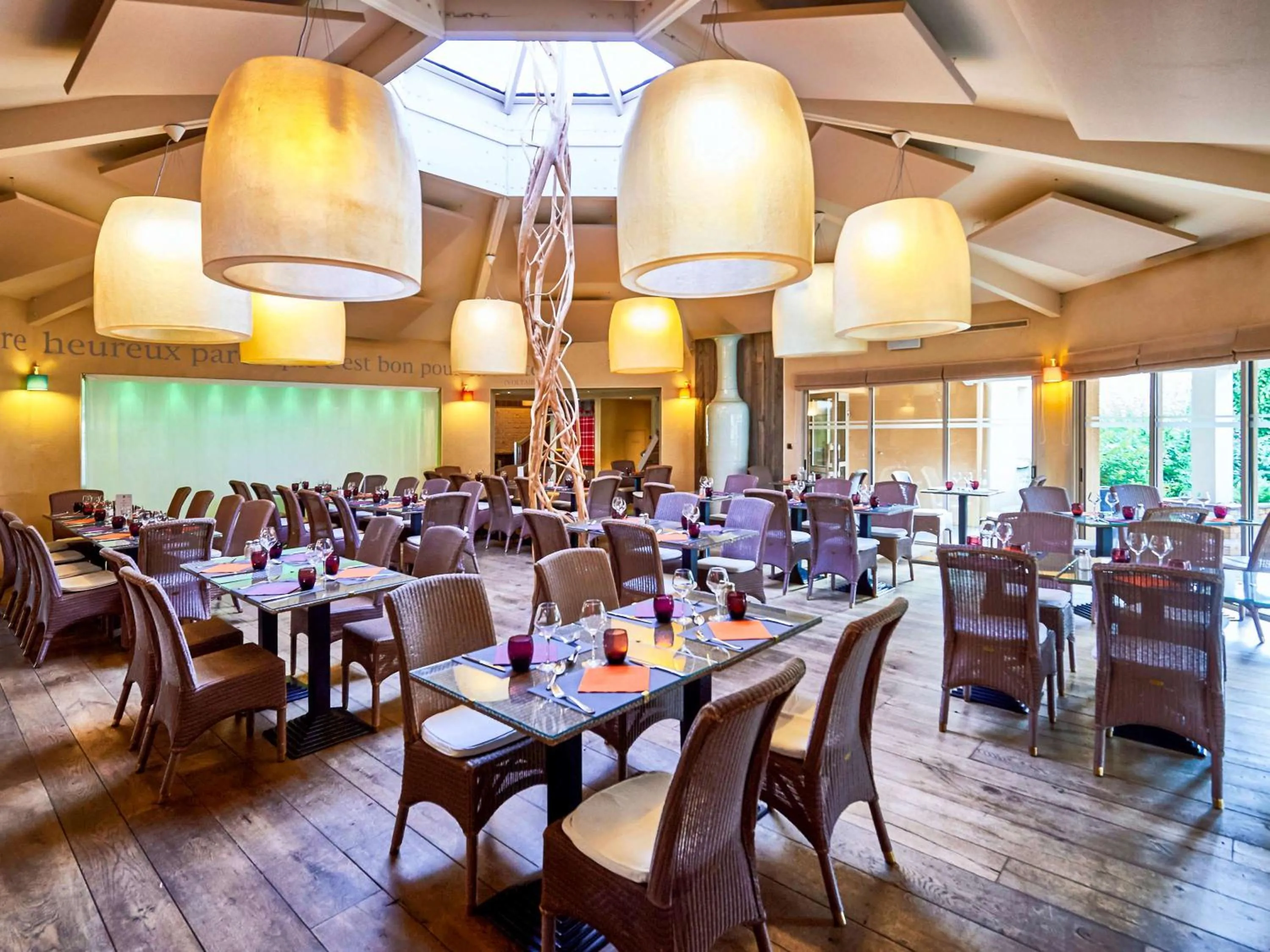 Restaurant/places to eat in ibis Styles Cholet