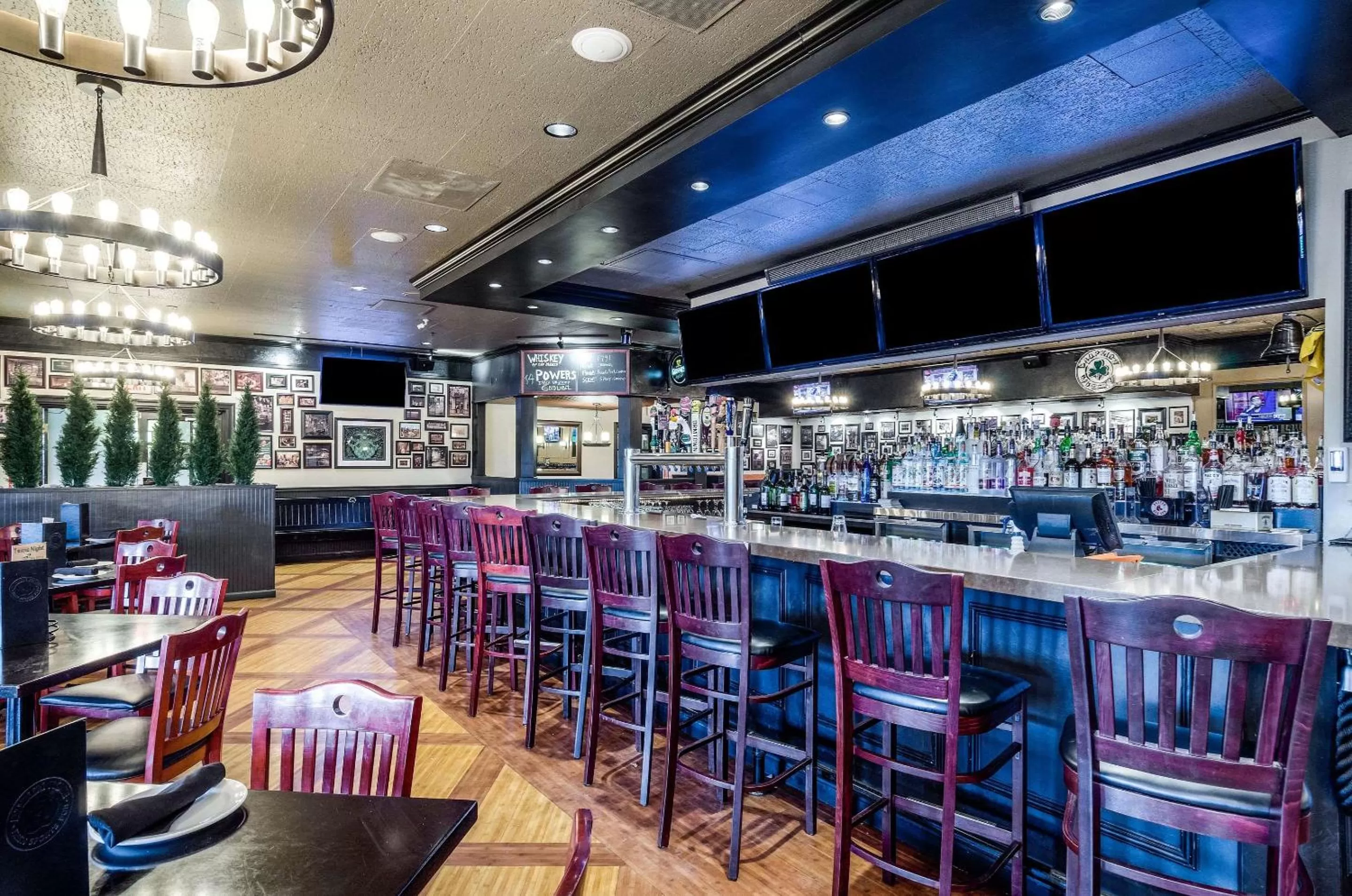 Restaurant/Places to Eat in Clarion Hotel Seekonk - Providence