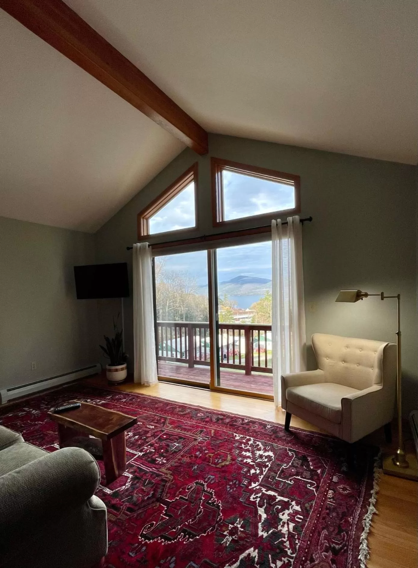 Bedroom, Bed in Hill View Motel and Cottages