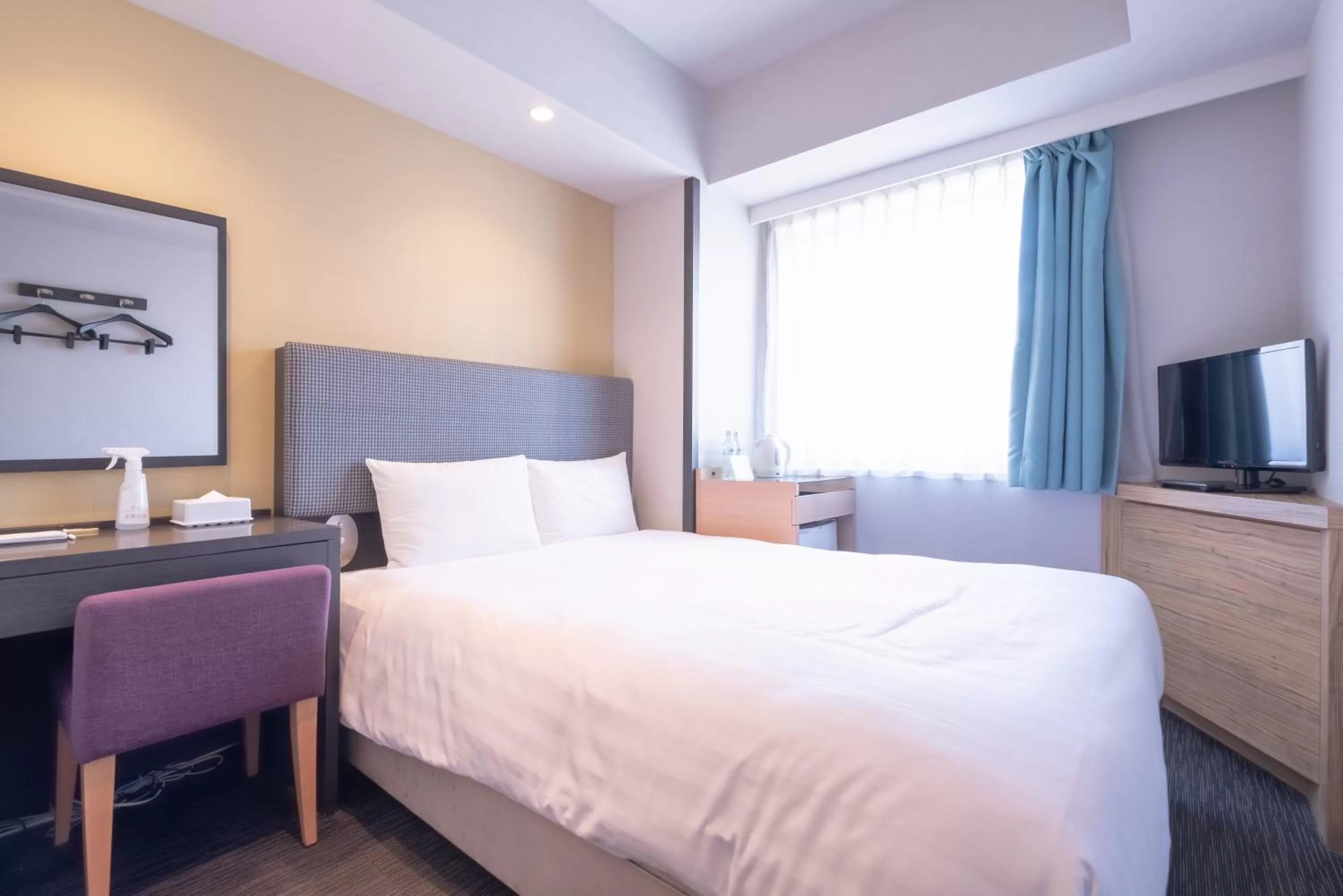 Bed in E Hotel Higashi Shinjuku