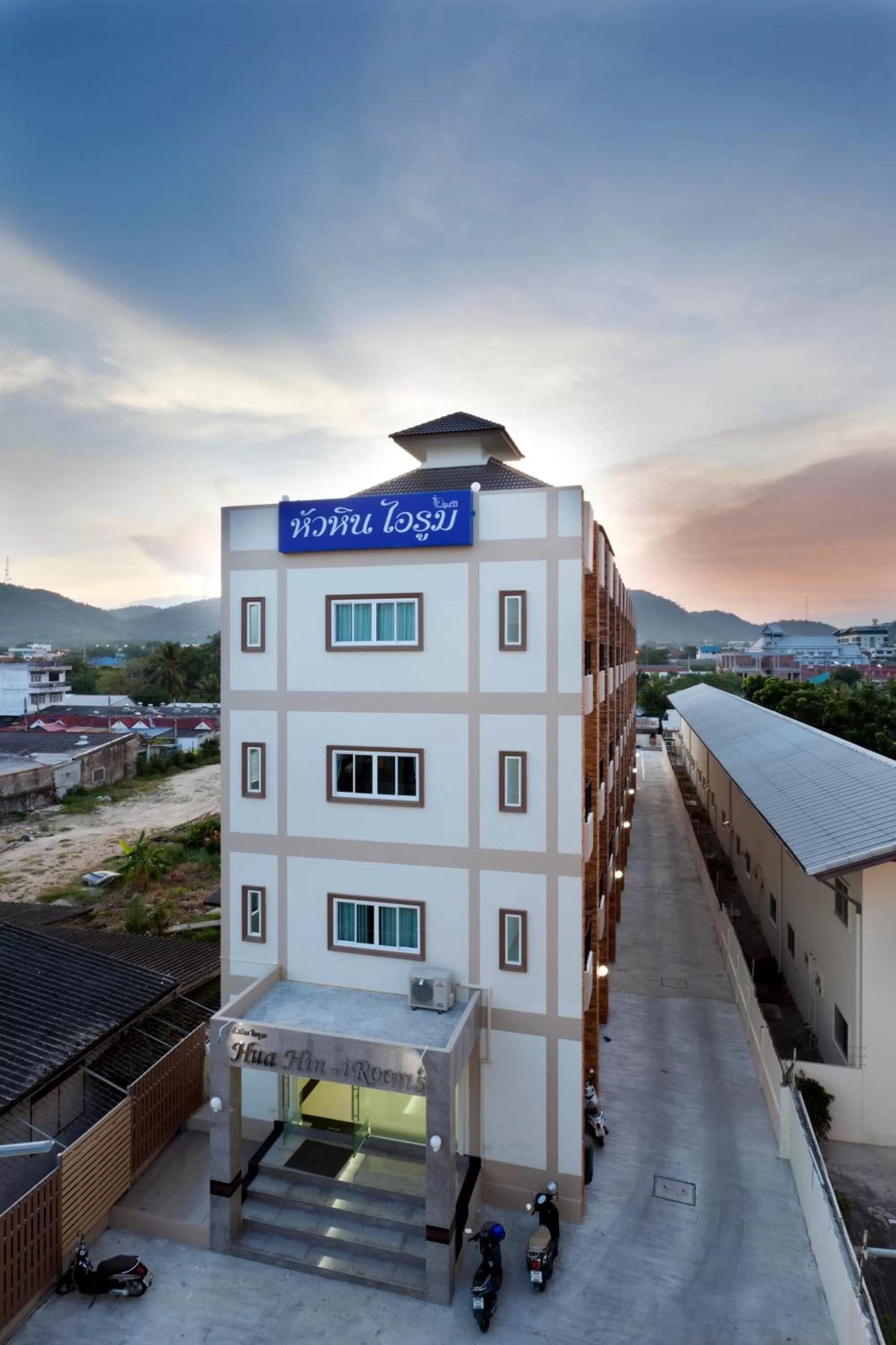Property building in Hua Hin Irooms
