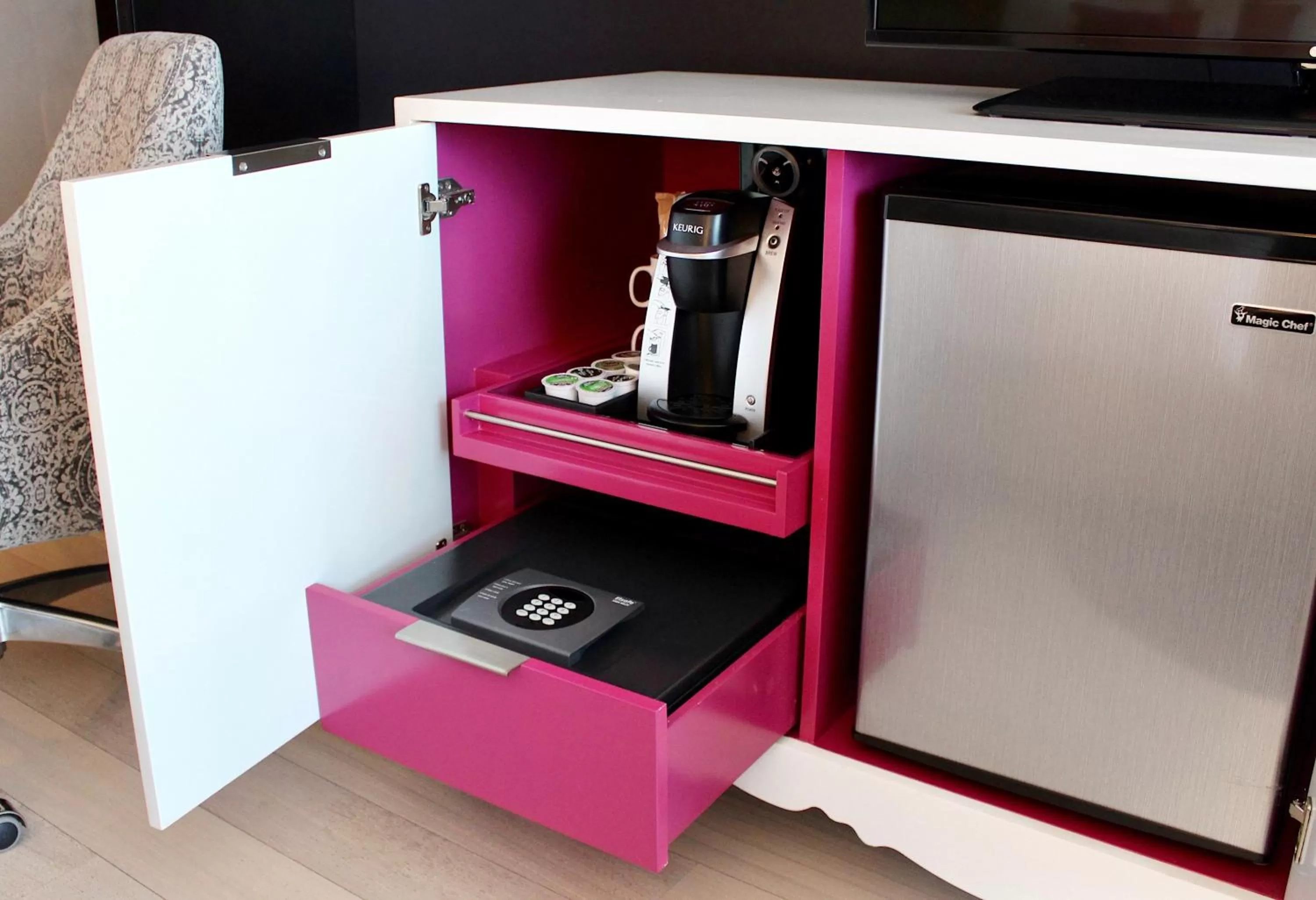 Bedroom in Hotel Indigo Los Angeles Downtown by IHG