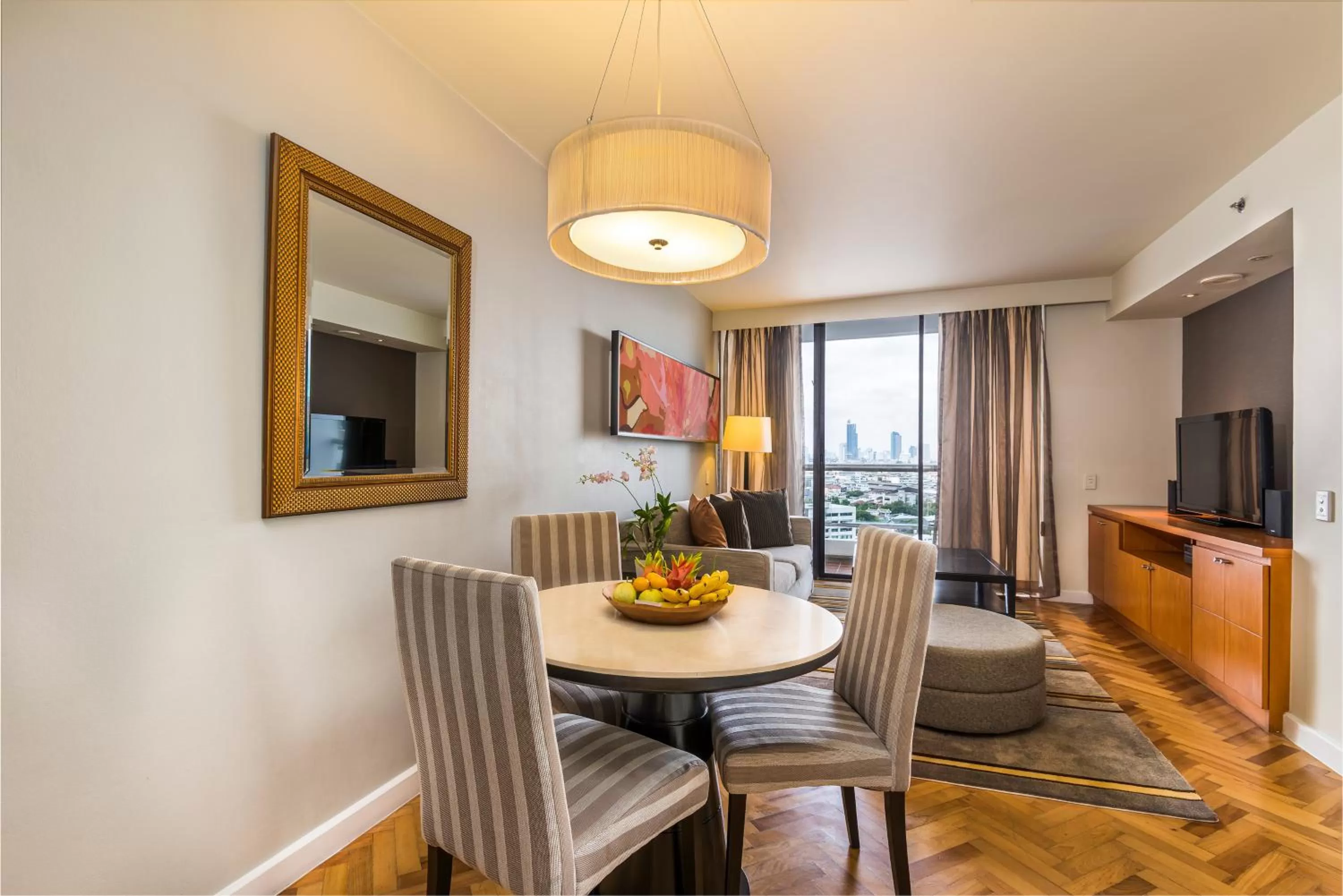 Dining area in Chatrium Sathon Bangkok